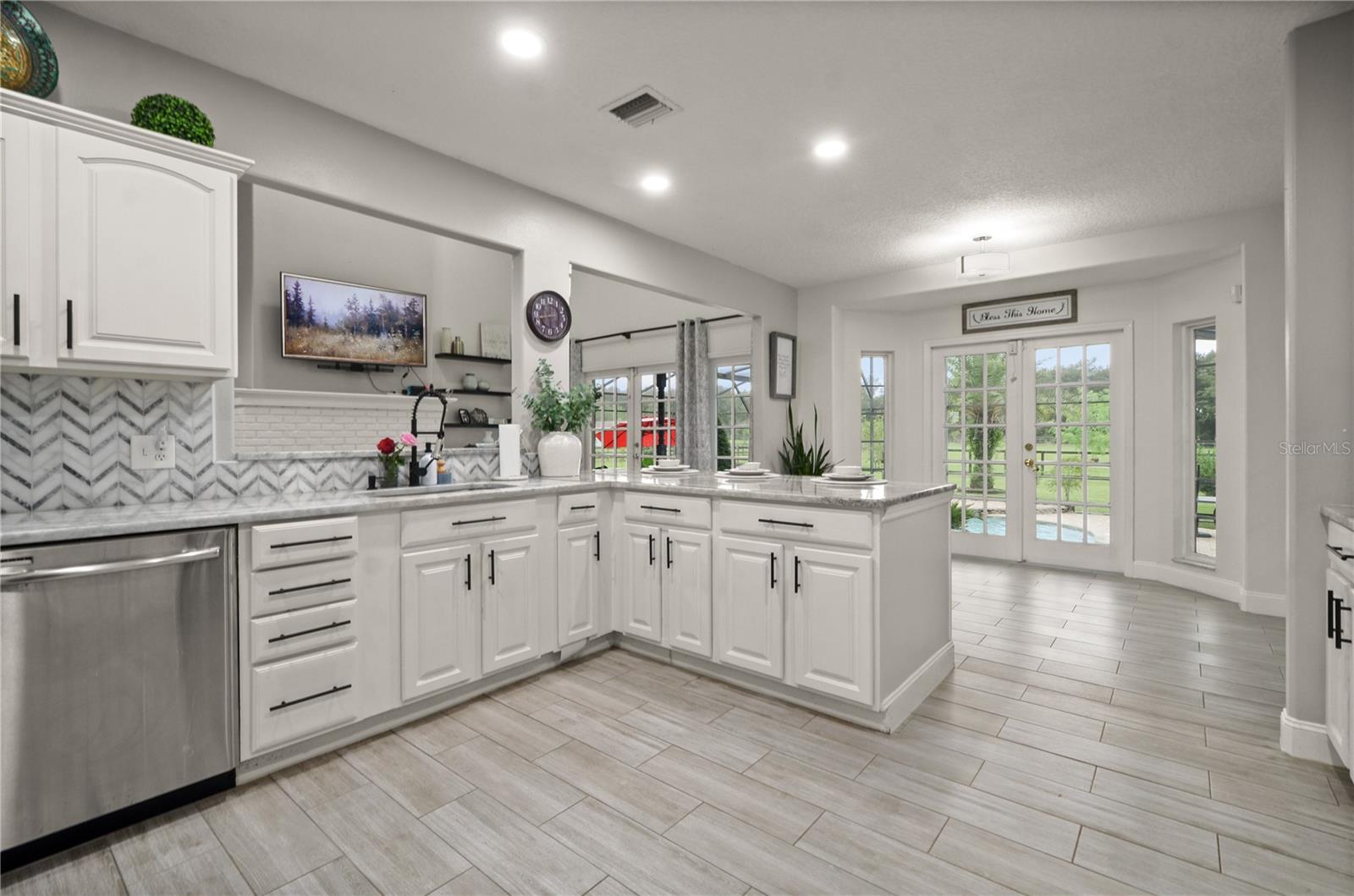 2393 APPY LN, APOPKA, FL — photo 4