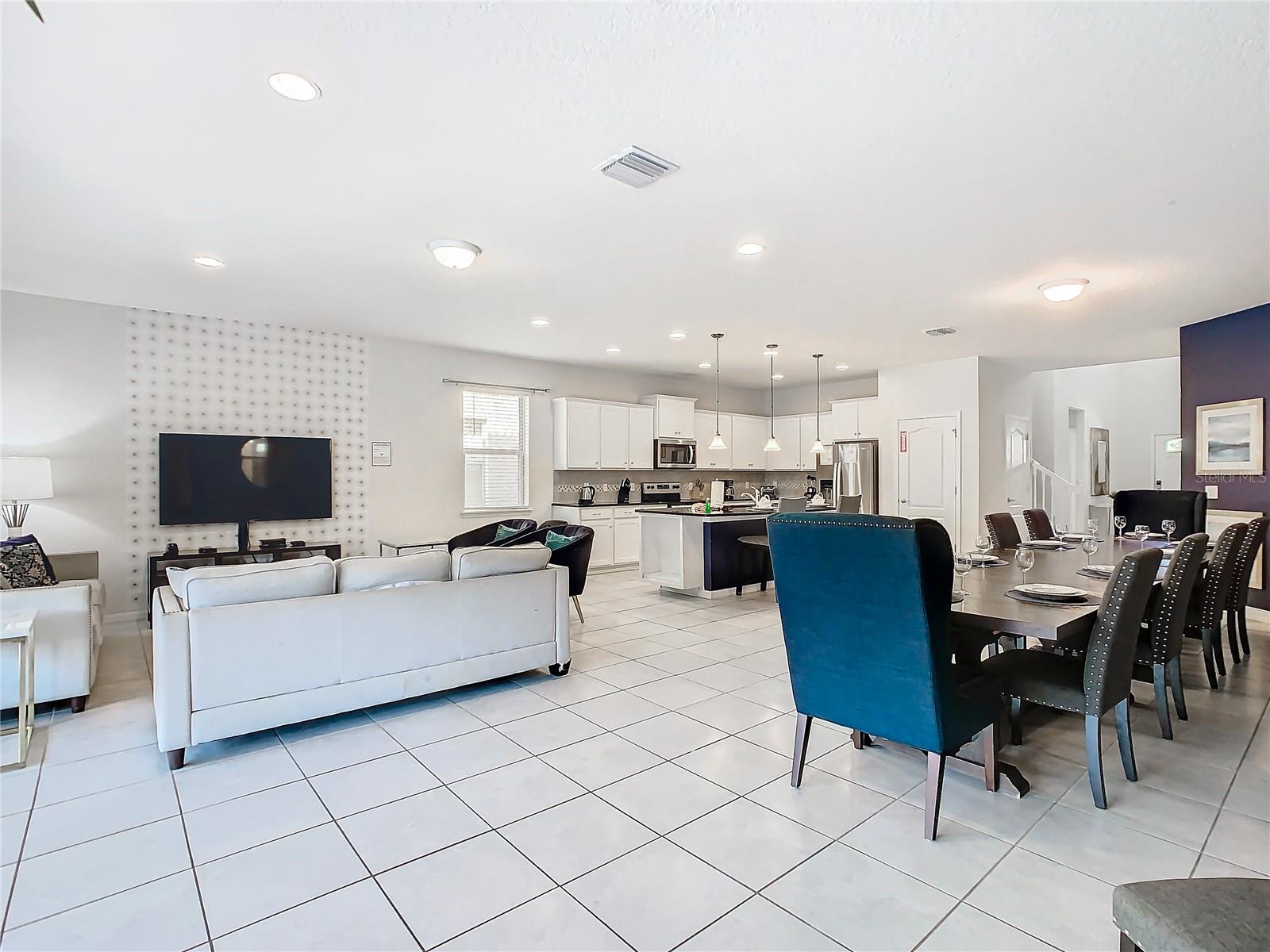 8844 CORCOVADO DR, KISSIMMEE, FL — photo 11