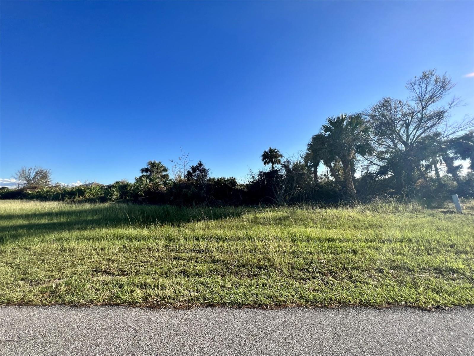 443 ALBATROSS RD, ROTONDA WEST, FL