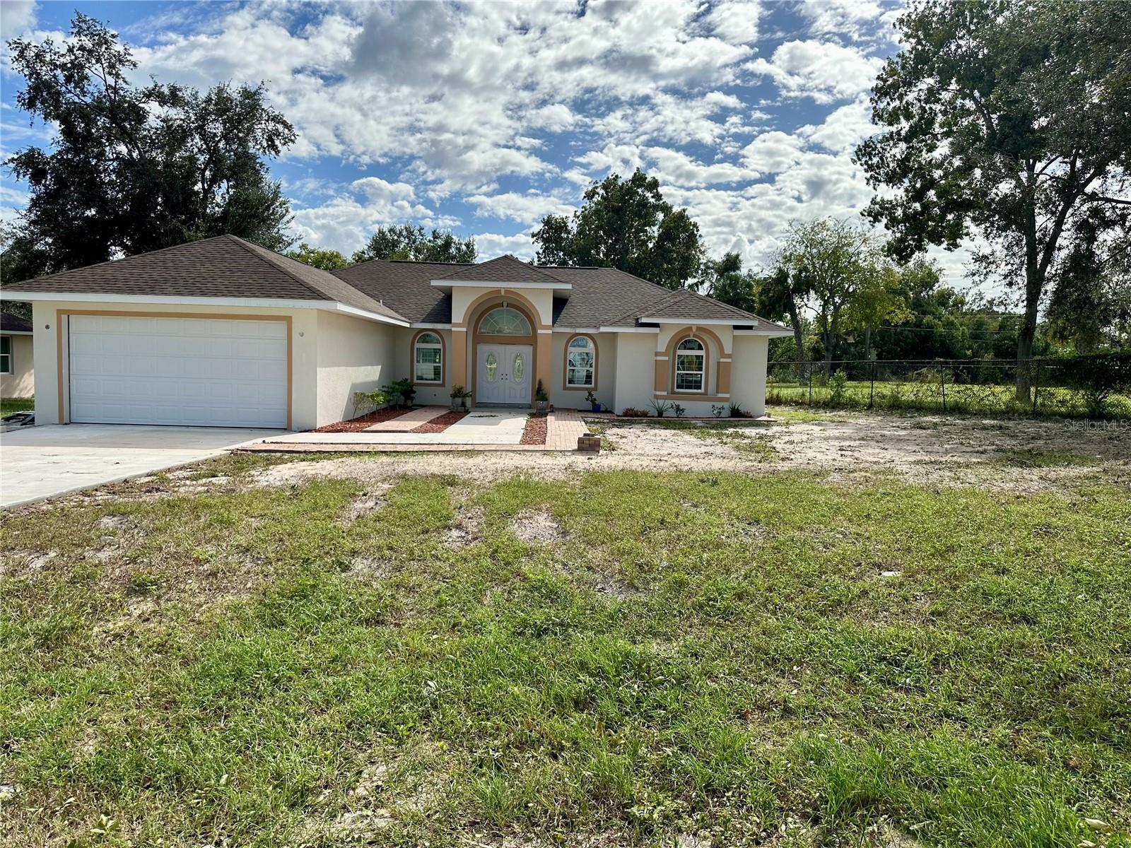 17271 E PEGGY AVE. AVE, MOUNT DORA, FL