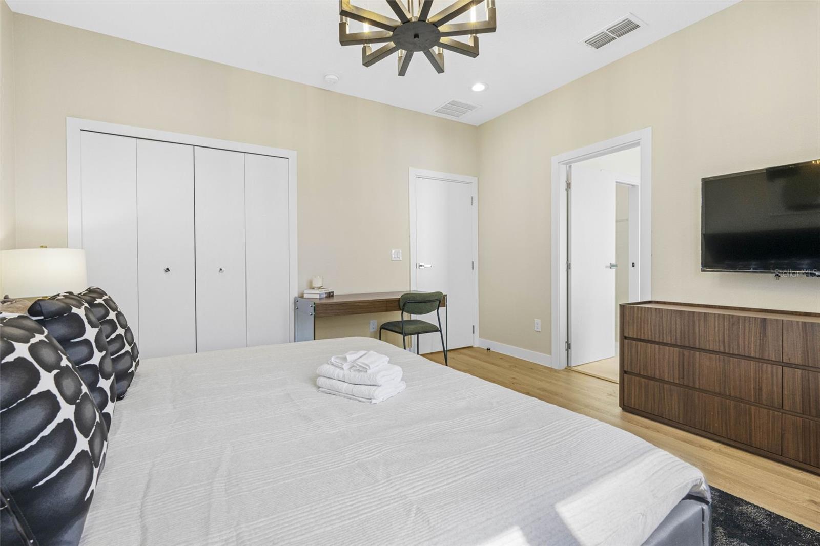 4340 VILLA ALINA CT, TAMPA, FL — photo 28