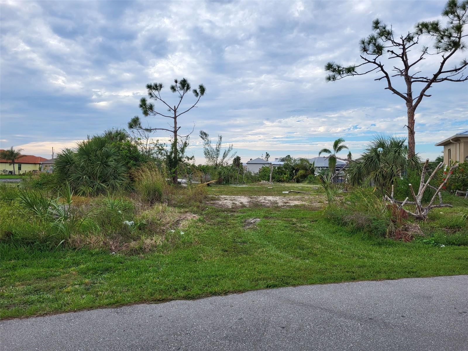 10610 RIVERSIDE RD, PORT CHARLOTTE, FL — photo 4