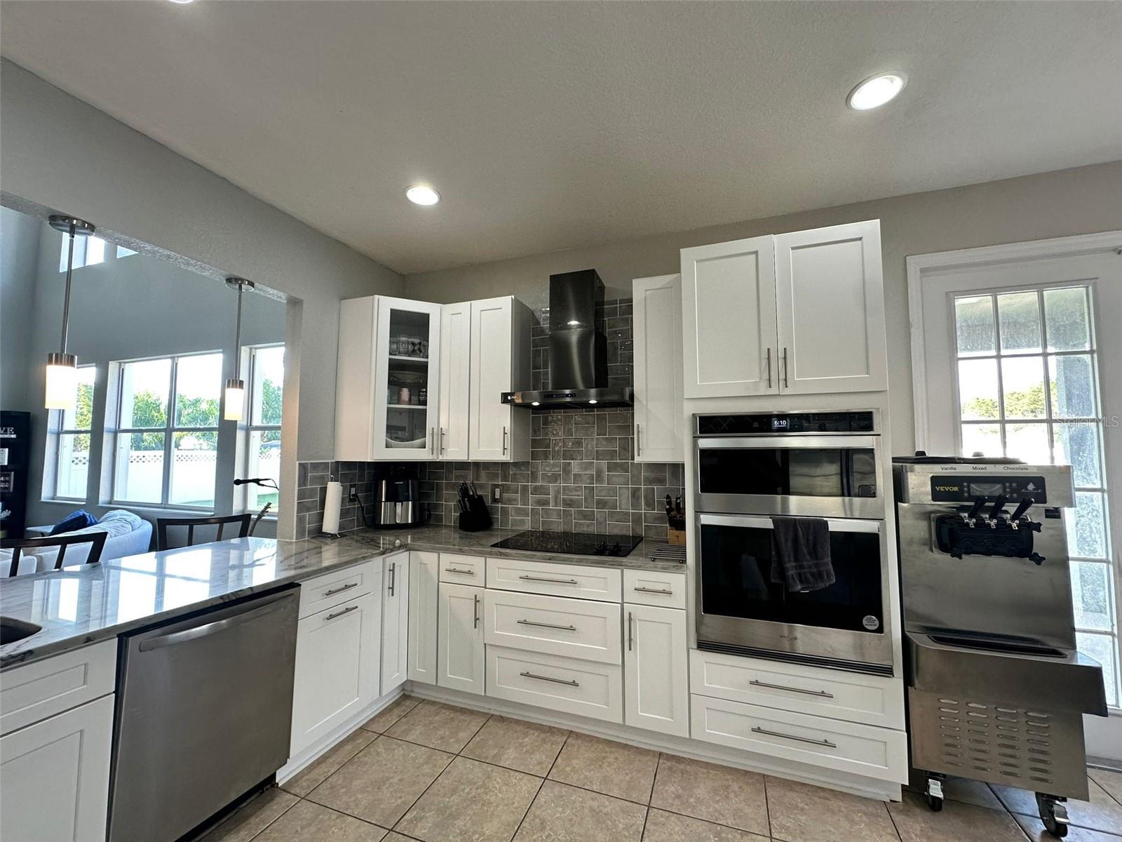 2321 HINSDALE DR, KISSIMMEE, FL — photo 21