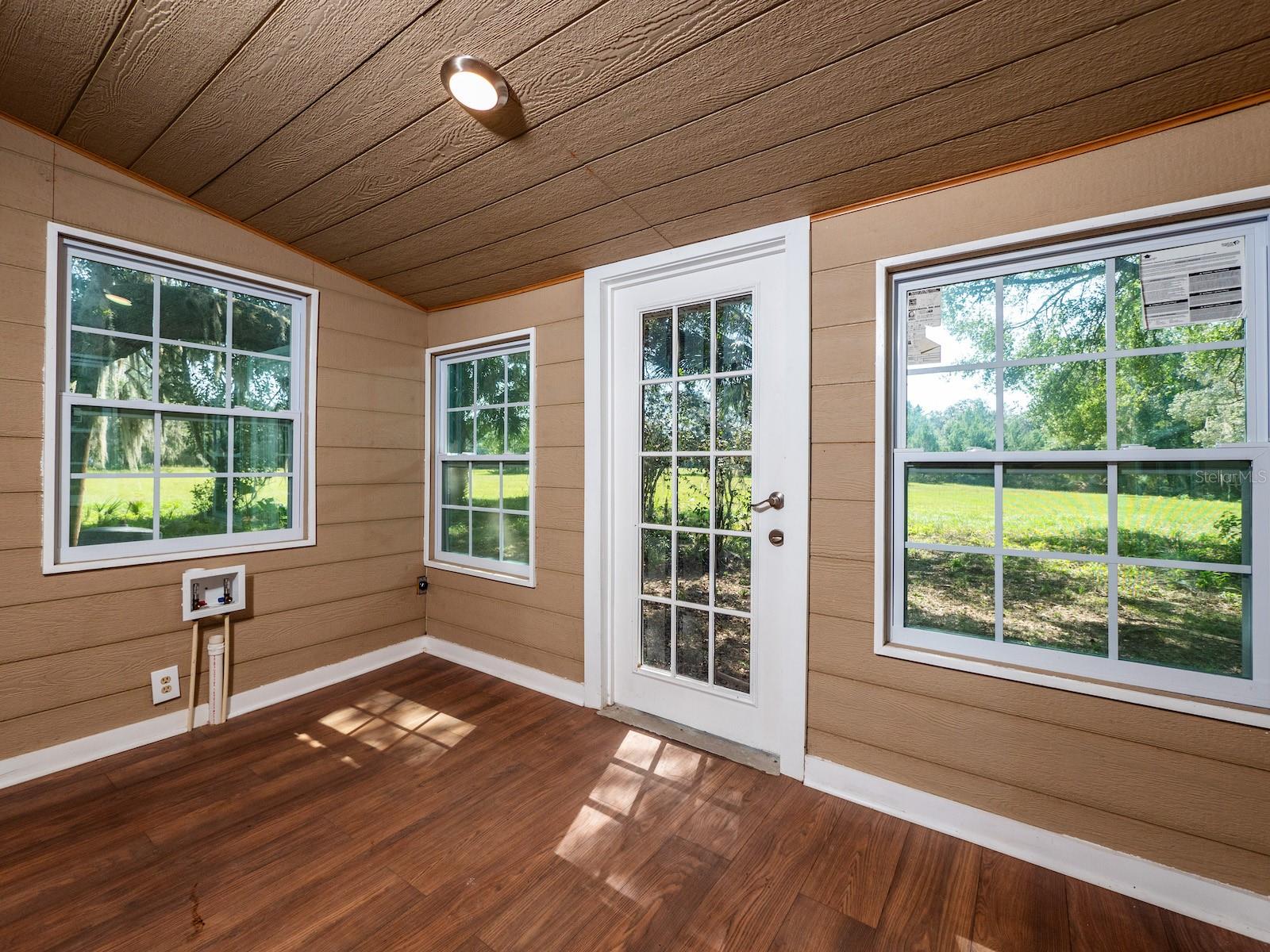 12146 E HIGHWAY 318, FORT MC COY, FL — photo 5