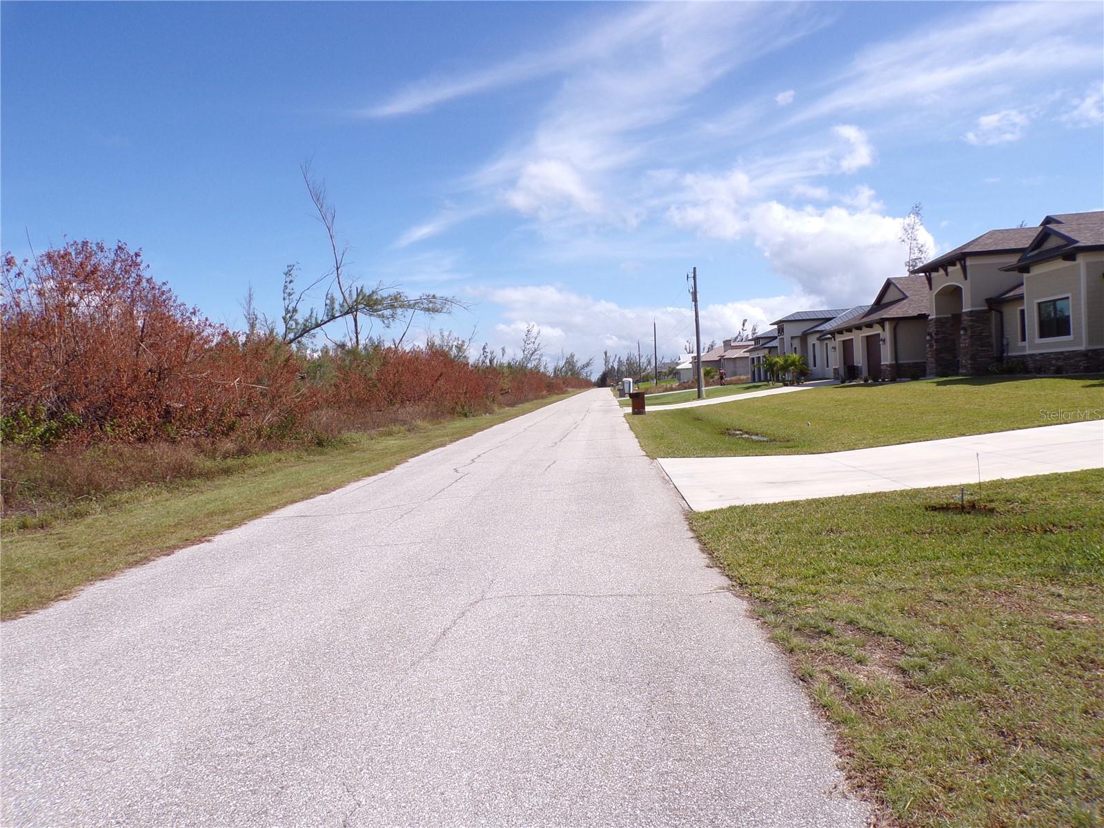 16724 LIGGETT CIR, PORT CHARLOTTE, FL — photo 7