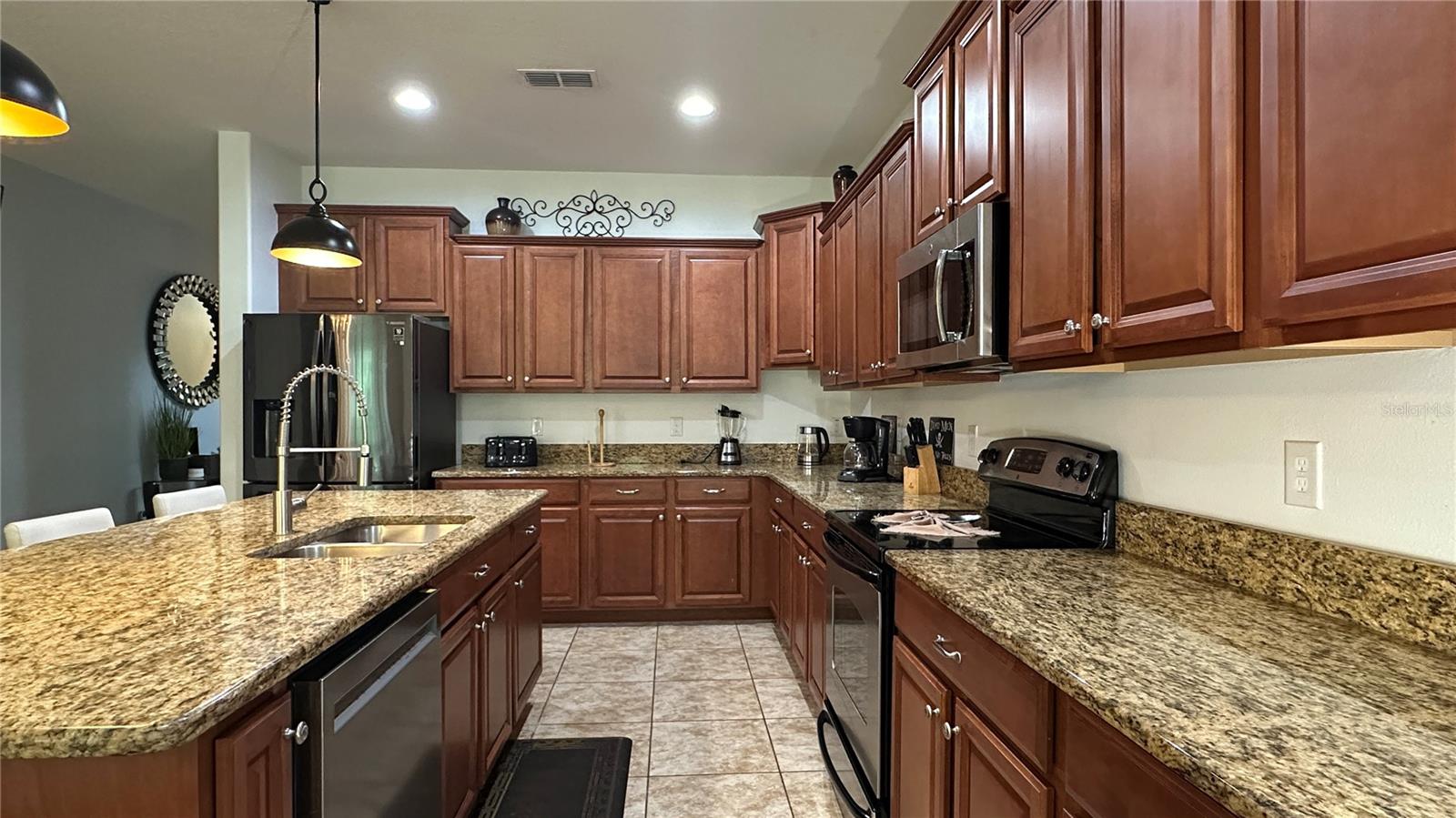 8860 CANDY PALM RD, KISSIMMEE, FL — photo 3