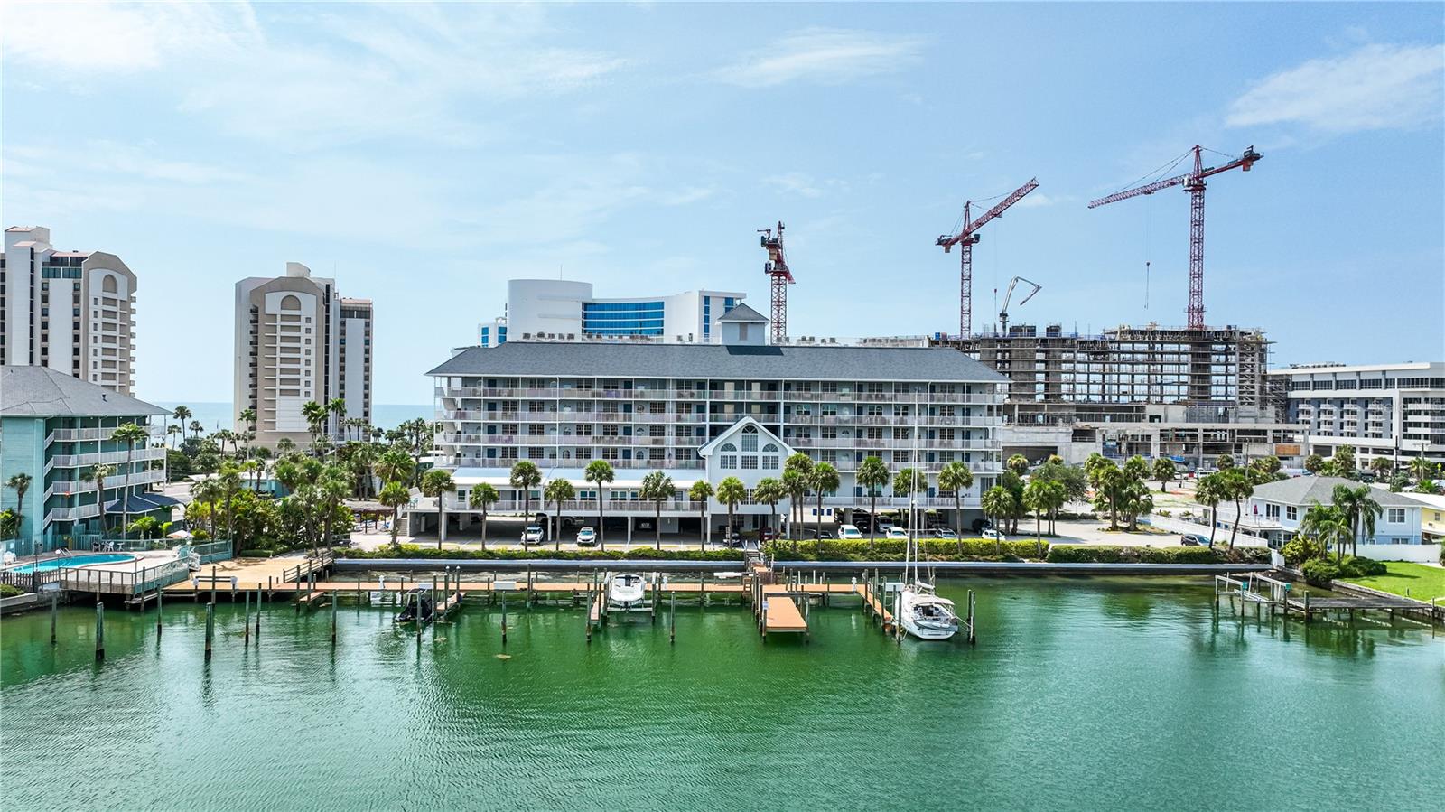 445 HAMDEN DR #302, CLEARWATER BEACH, FL