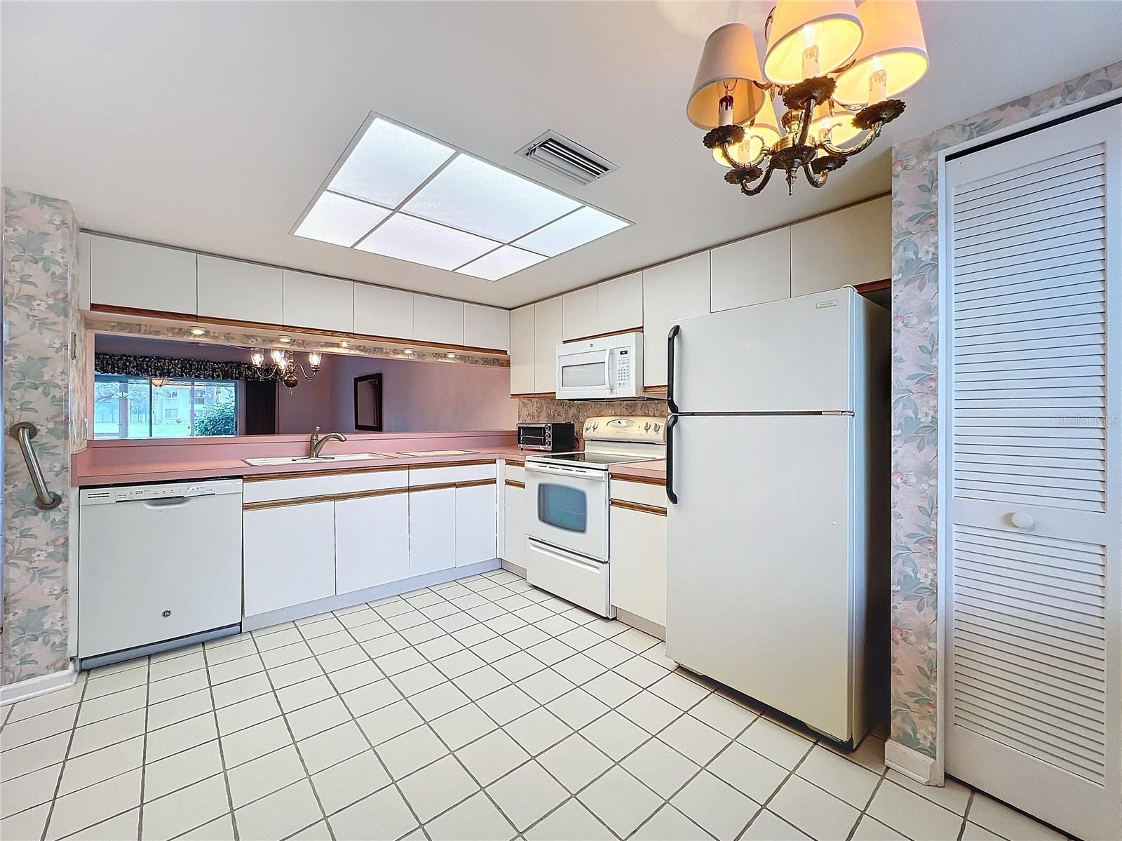4382 MADEIRA CT #3361, SARASOTA, FL — photo 9