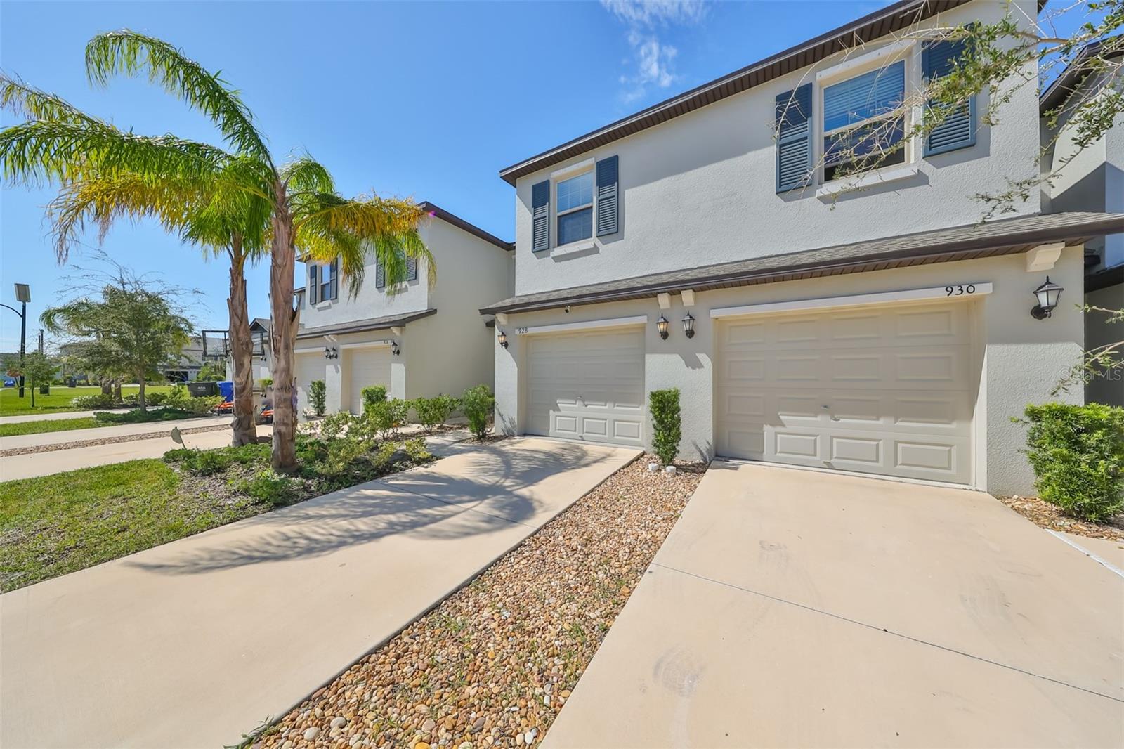 928 ROYAL EMPRESS DR, RUSKIN, FL — photo 3