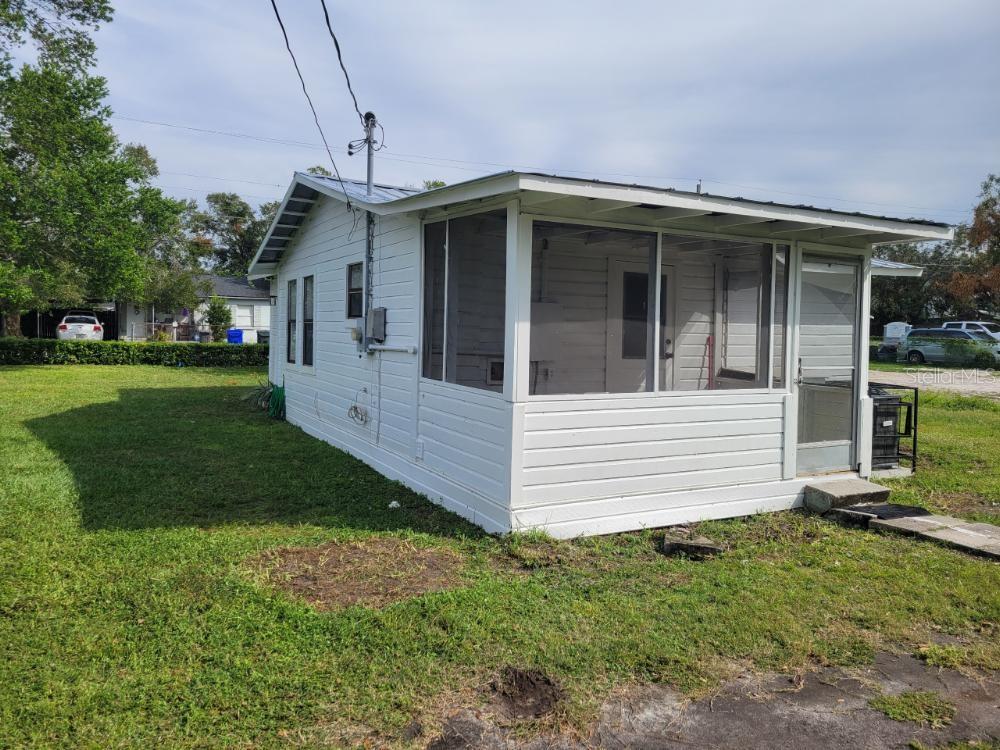 1058 N DAVIS AVE, LAKELAND, FL — photo 3