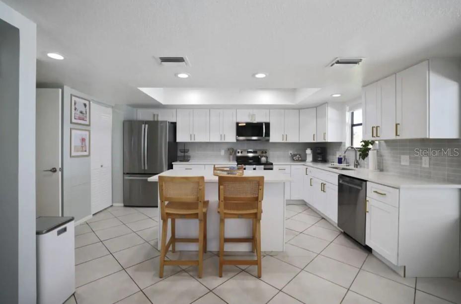10075 W BAY ST, SEMINOLE, FL — photo 20
