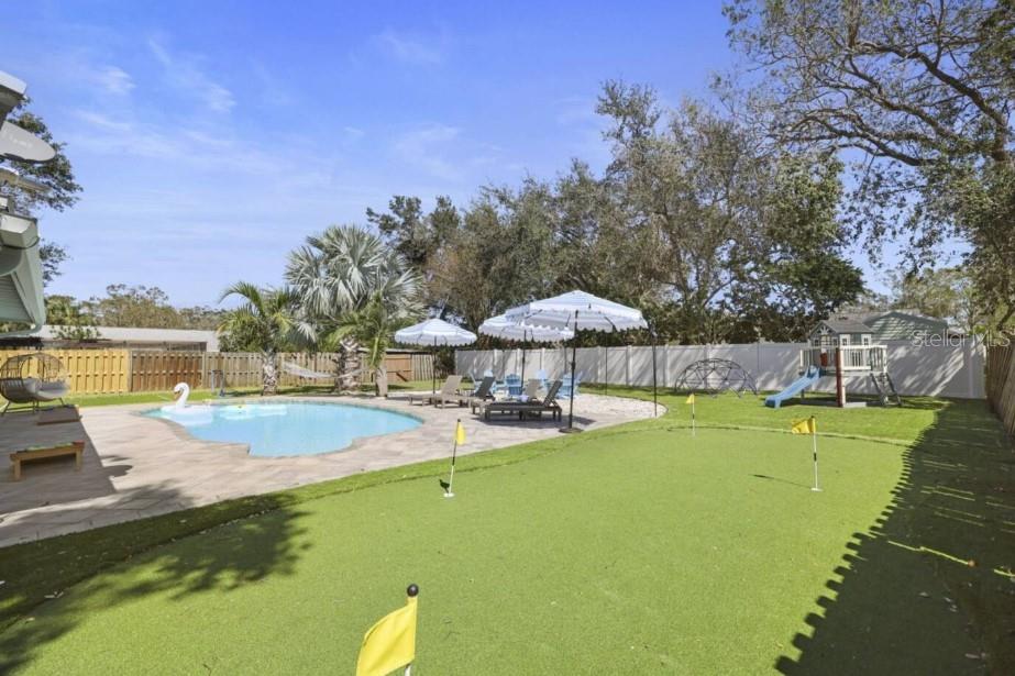 10075 W BAY ST, SEMINOLE, FL — photo 46