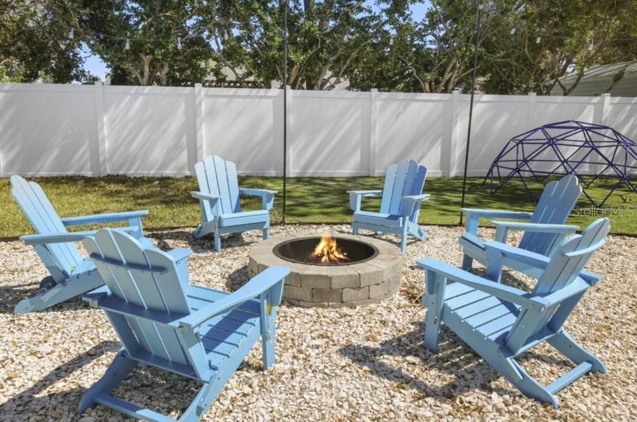 10075 W BAY ST, SEMINOLE, FL — photo 47