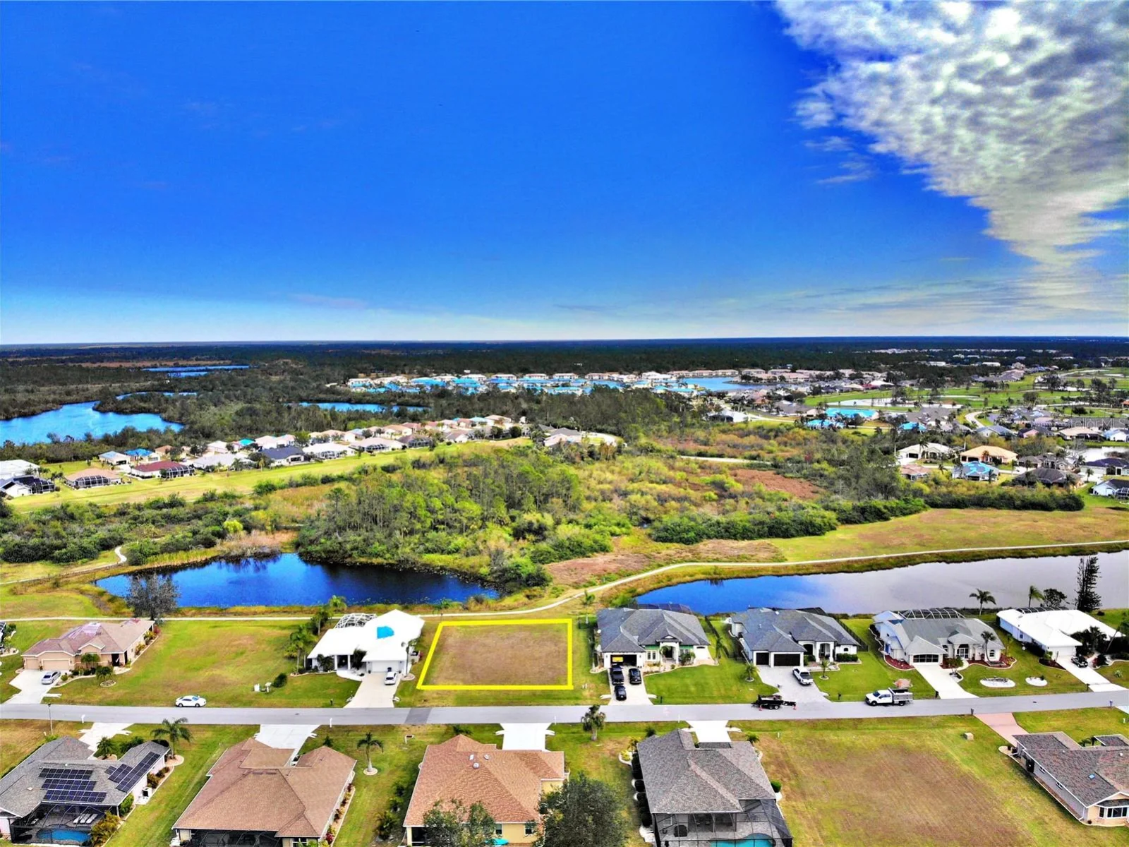 12932 SW PEMBROKE CIR S, LAKE SUZY, FL — photo 1