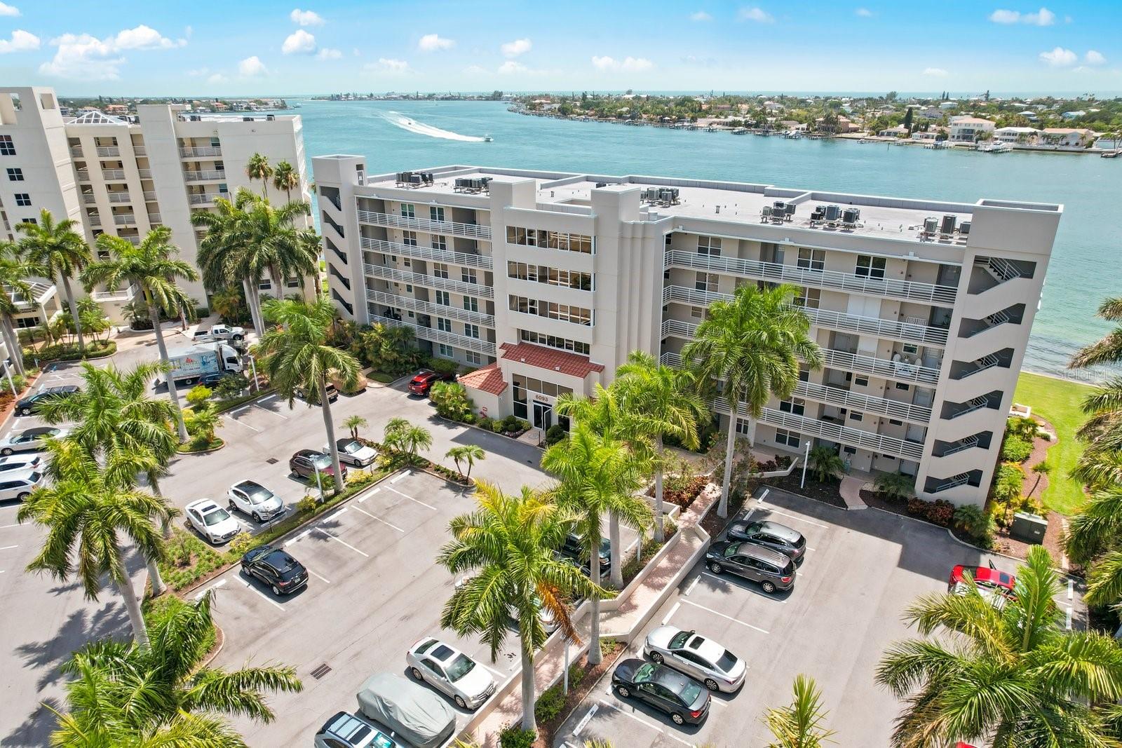 6093 BAHIA DEL MAR CIR #277, ST PETERSBURG, FL