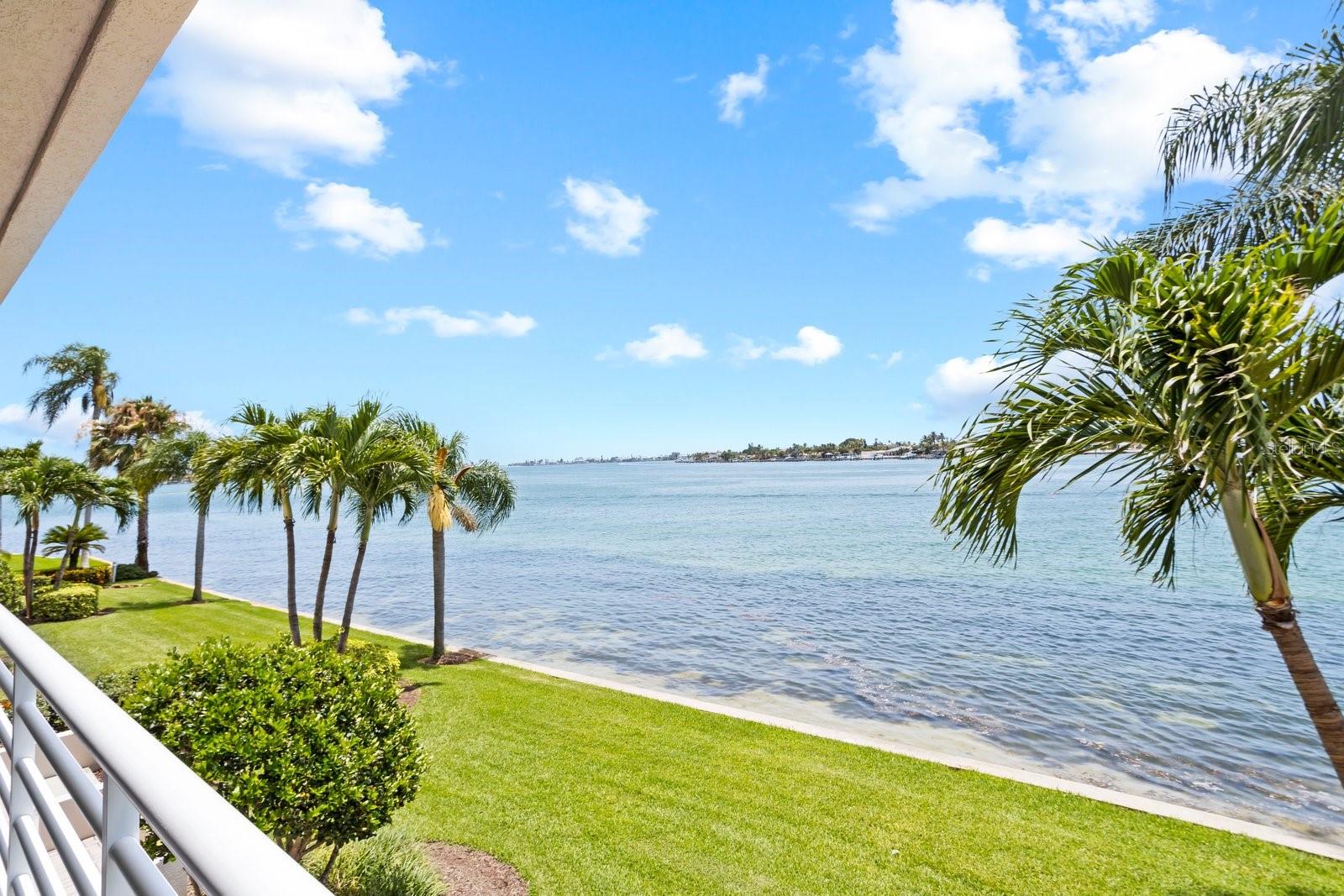 6093 BAHIA DEL MAR CIR #277, ST PETERSBURG, FL — photo 17