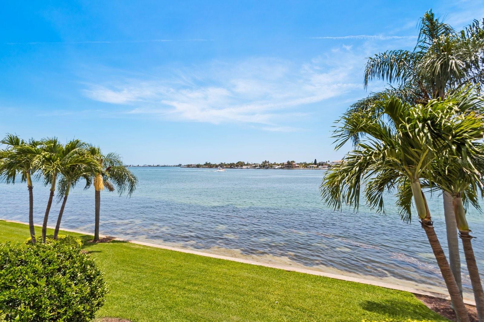 6093 BAHIA DEL MAR CIR #277, ST PETERSBURG, FL — photo 18