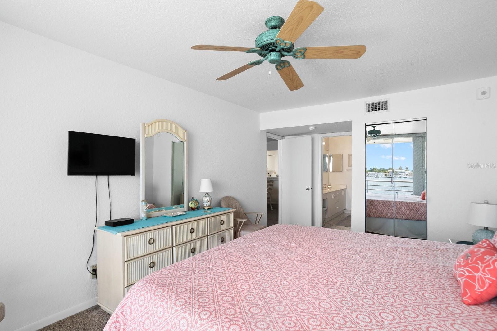 6093 BAHIA DEL MAR CIR #277, ST PETERSBURG, FL — photo 21