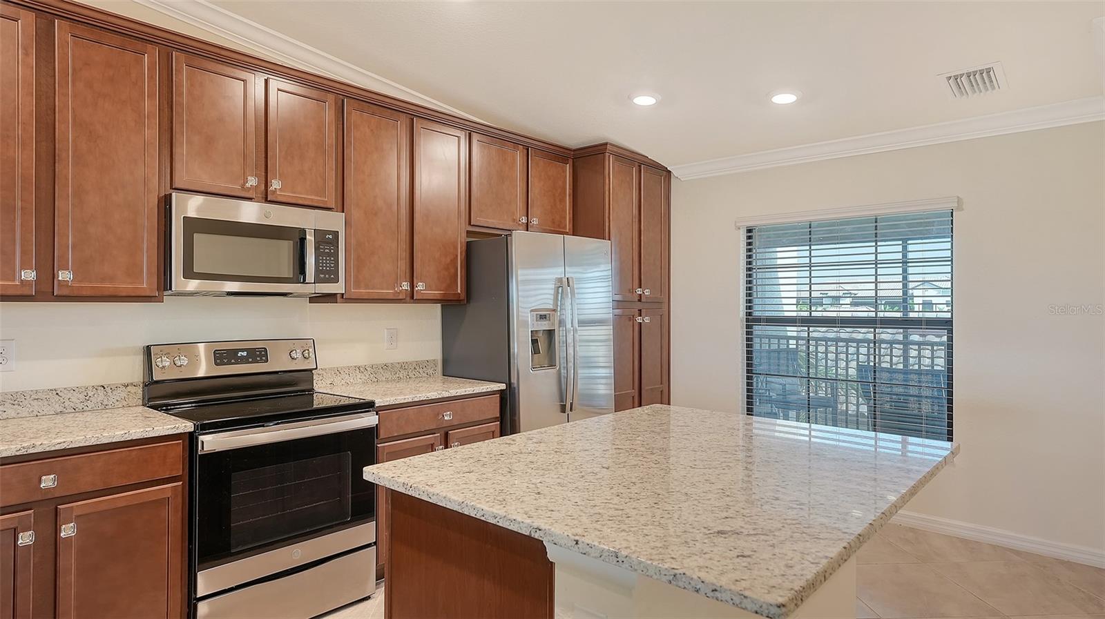5710 PALMER CIR #201, BRADENTON, FL — photo 39