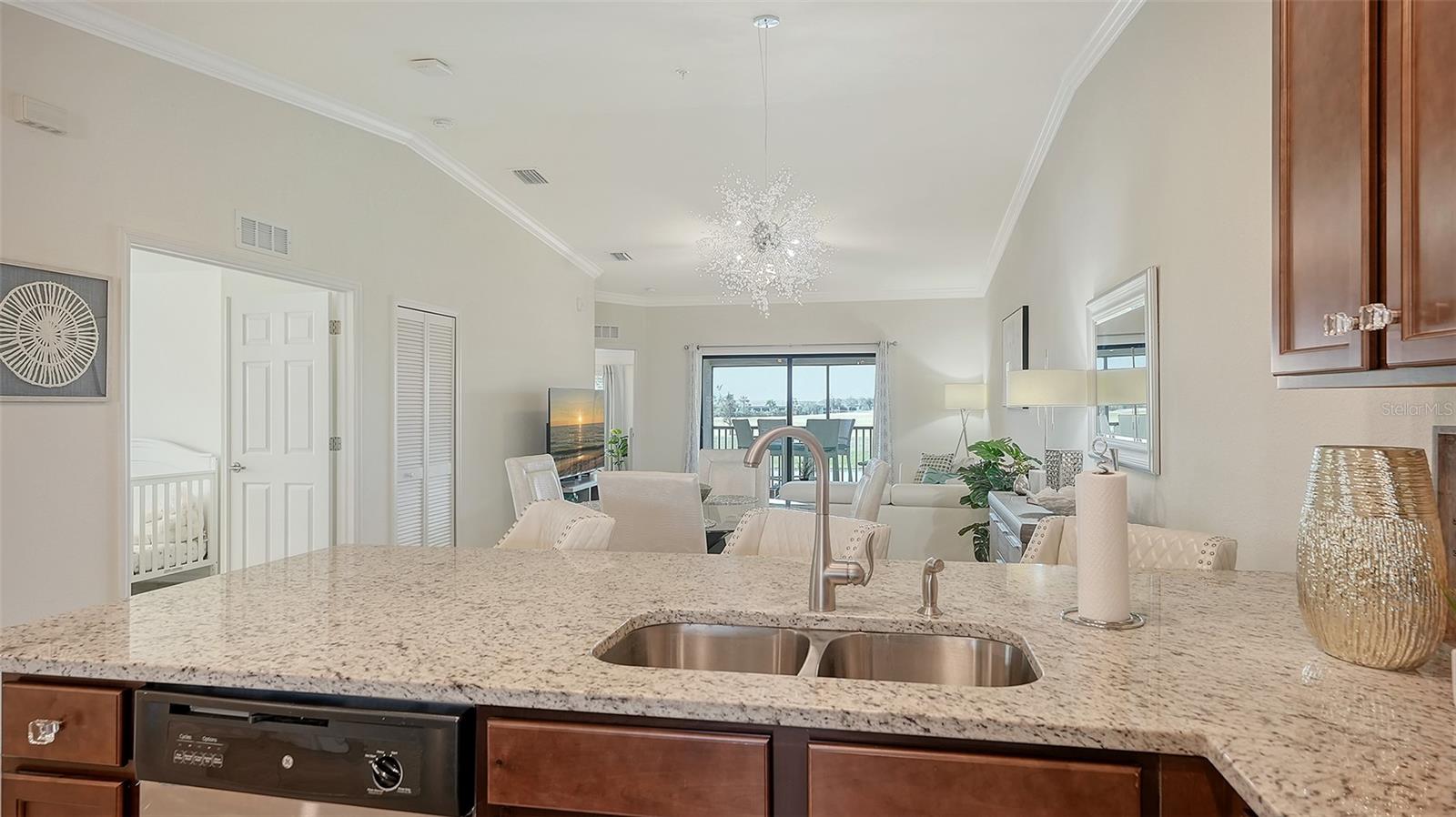 5710 PALMER CIR #201, BRADENTON, FL — photo 46