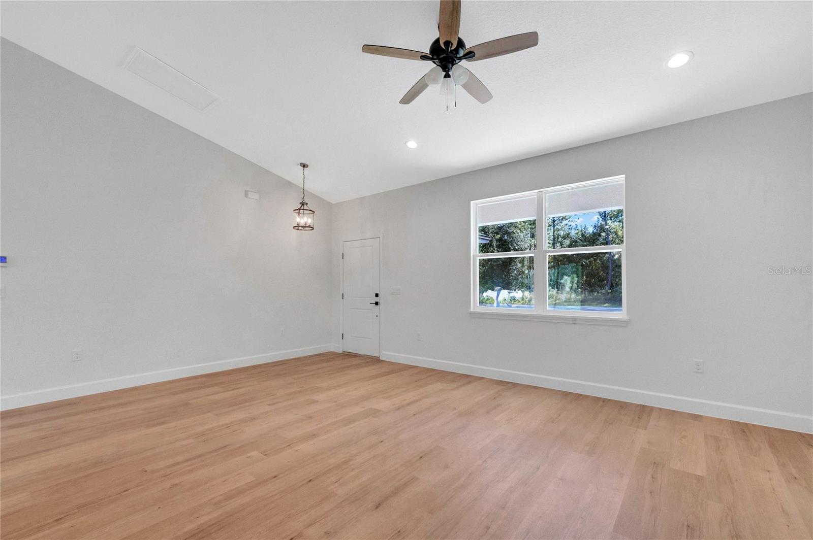 8090 N SANTOS DR, CITRUS SPRINGS, FL — photo 7