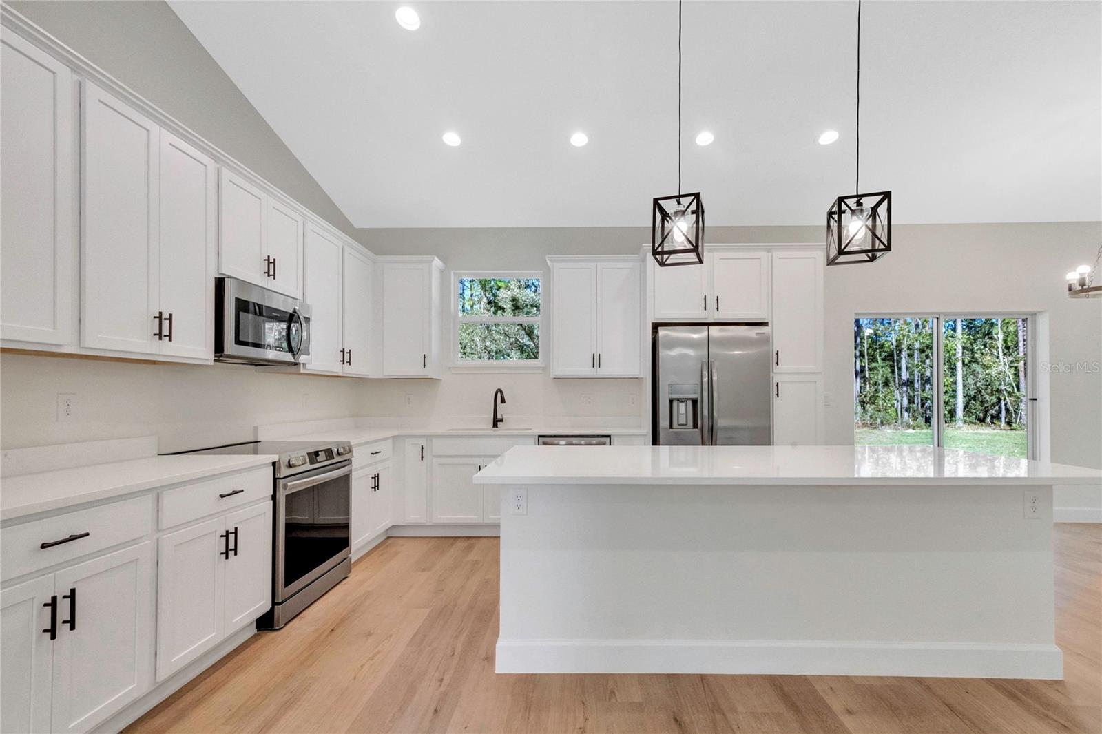 8090 N SANTOS DR, CITRUS SPRINGS, FL — photo 10