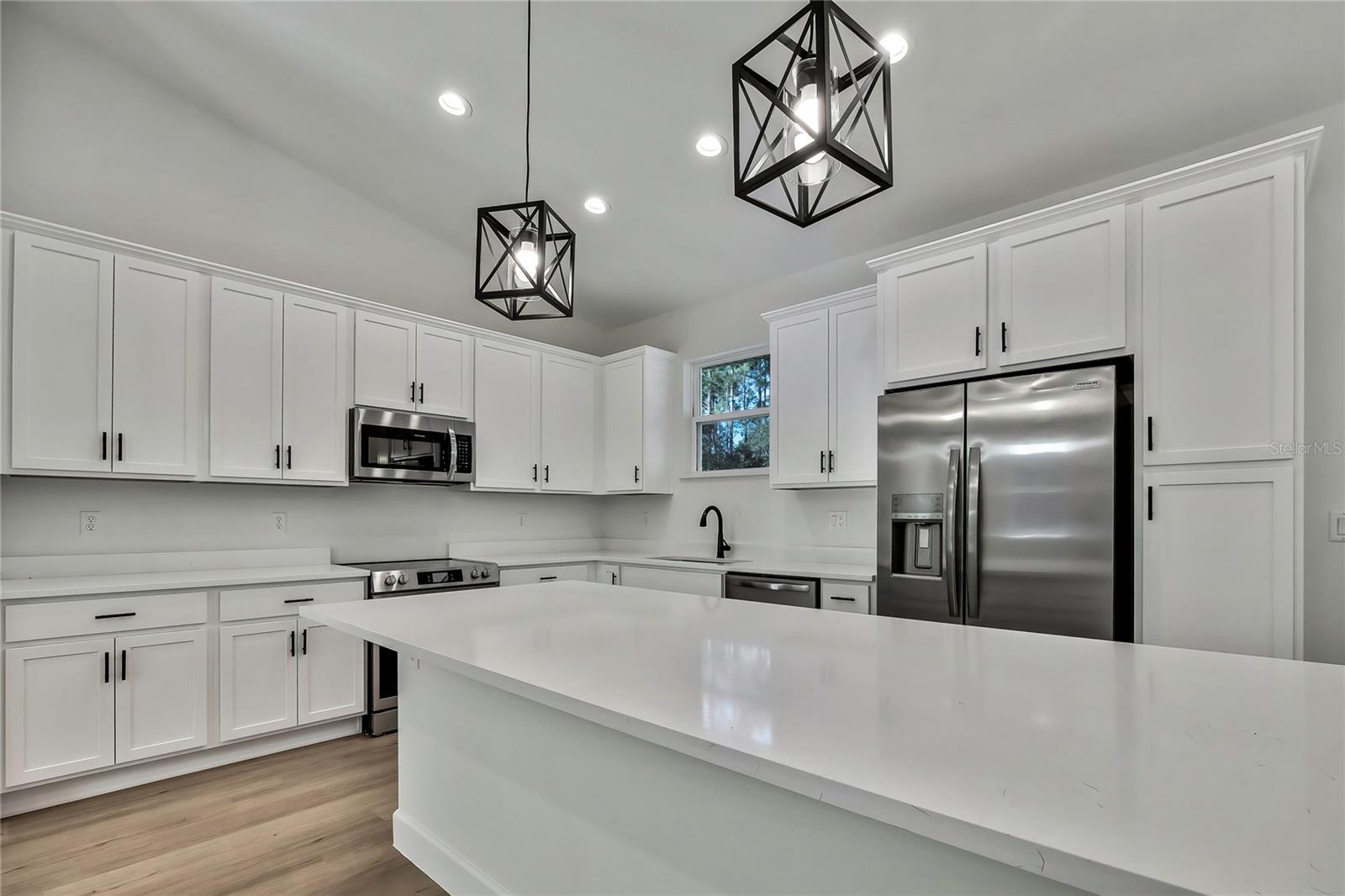 8118 N SANTOS DR, CITRUS SPRINGS, FL — photo 10