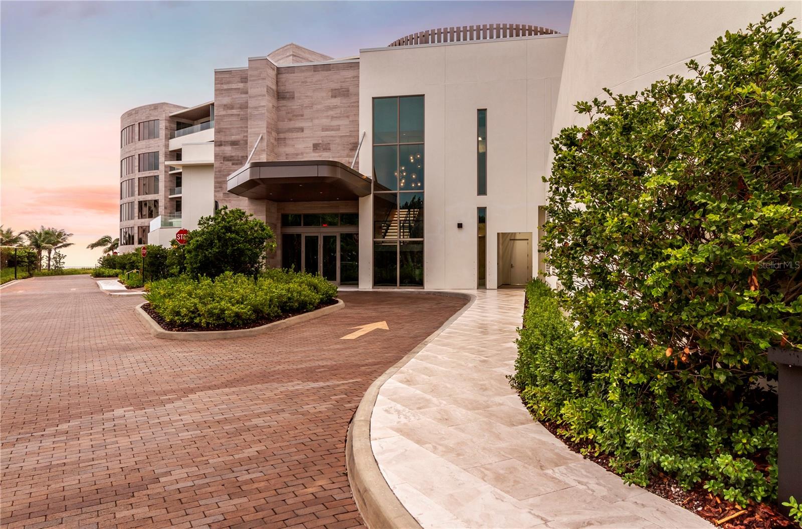 1561 GULF OF MEXICO DR #403, LONGBOAT KEY, FL — photo 50