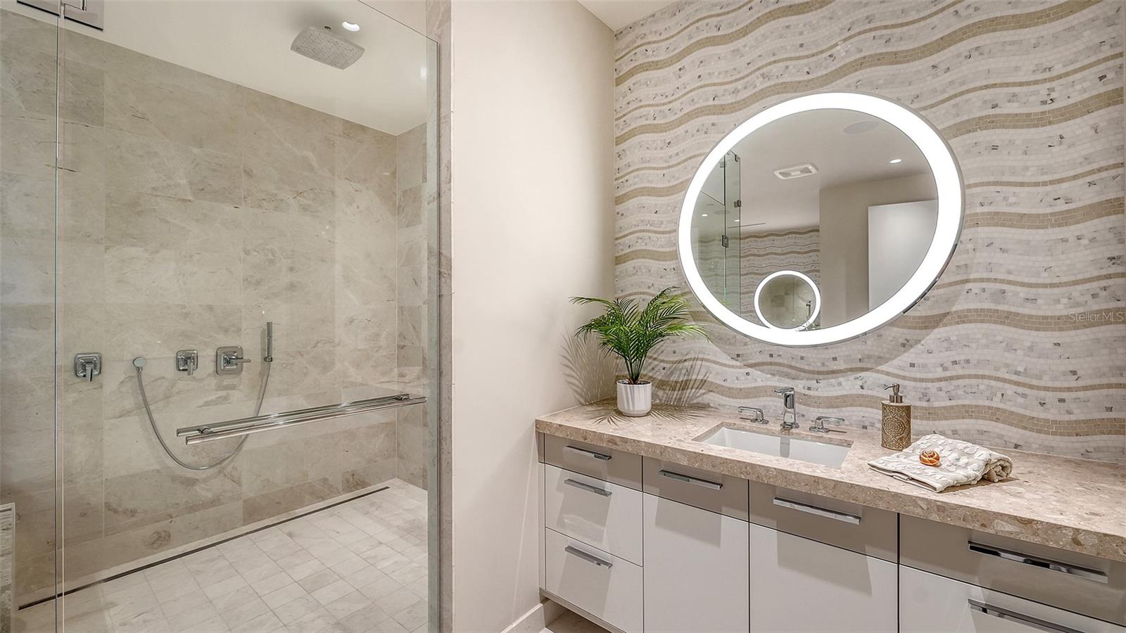 1561 GULF OF MEXICO DR #403, LONGBOAT KEY, FL — photo 39