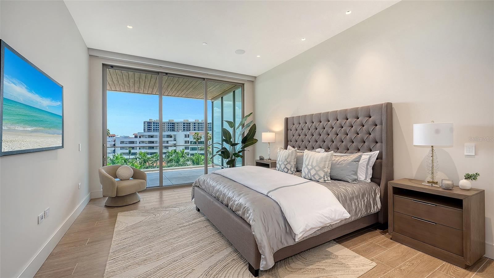 1561 GULF OF MEXICO DR #403, LONGBOAT KEY, FL — photo 44