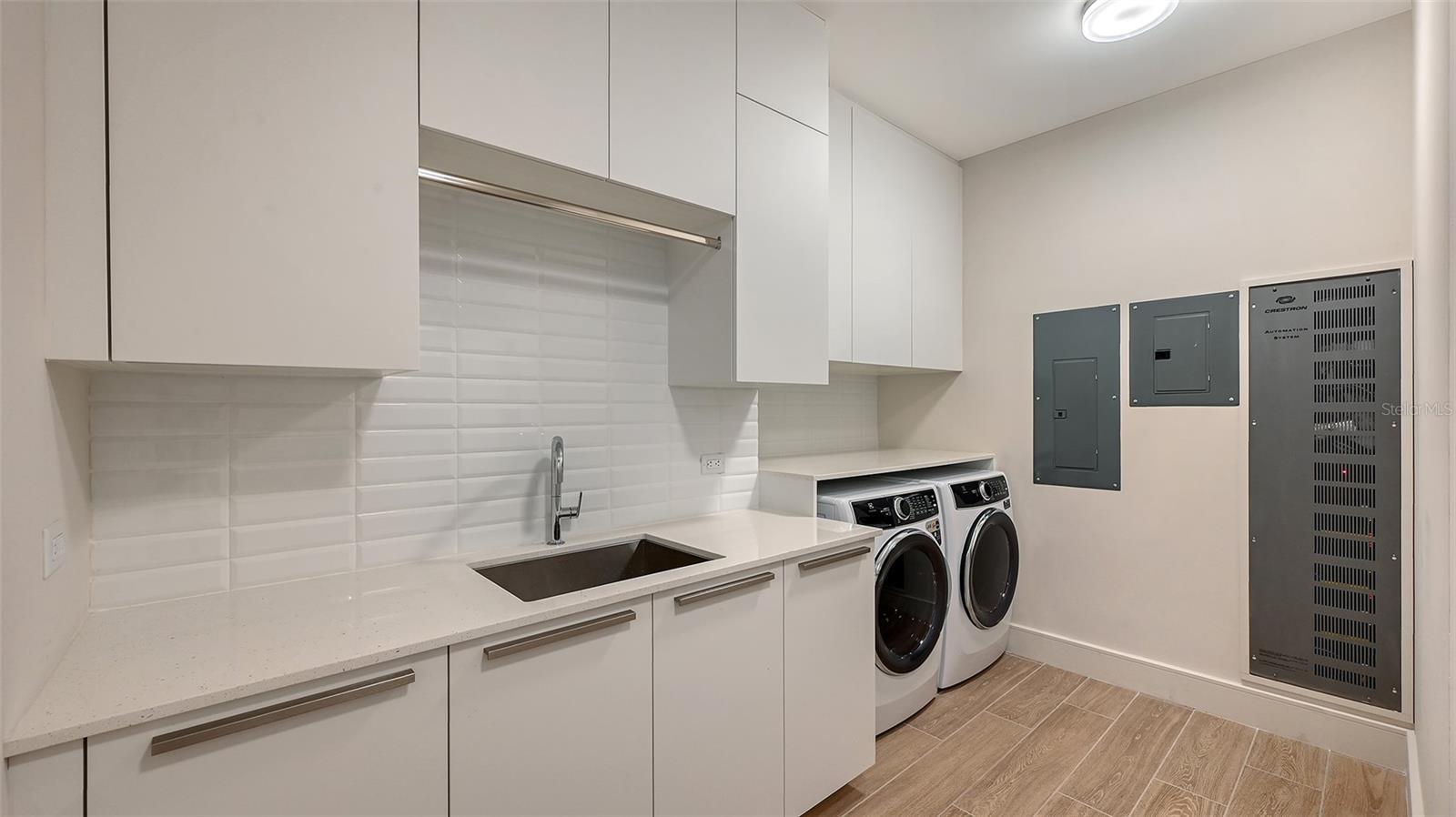1591 GULF OF MEXICO DR #413, LONGBOAT KEY, FL — photo 40
