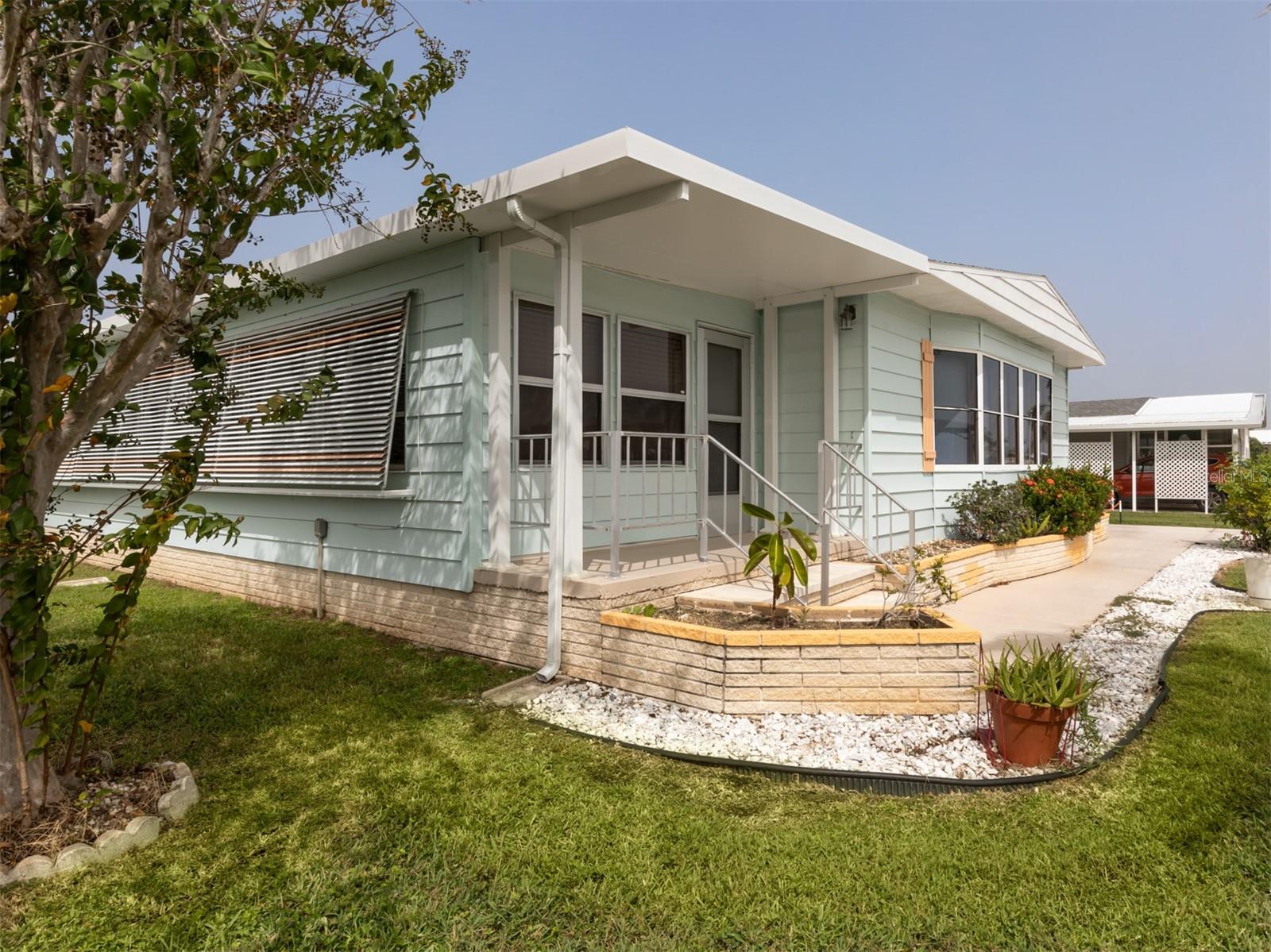 628 LA JOLLA CIR, NORTH PORT, FL — photo 4