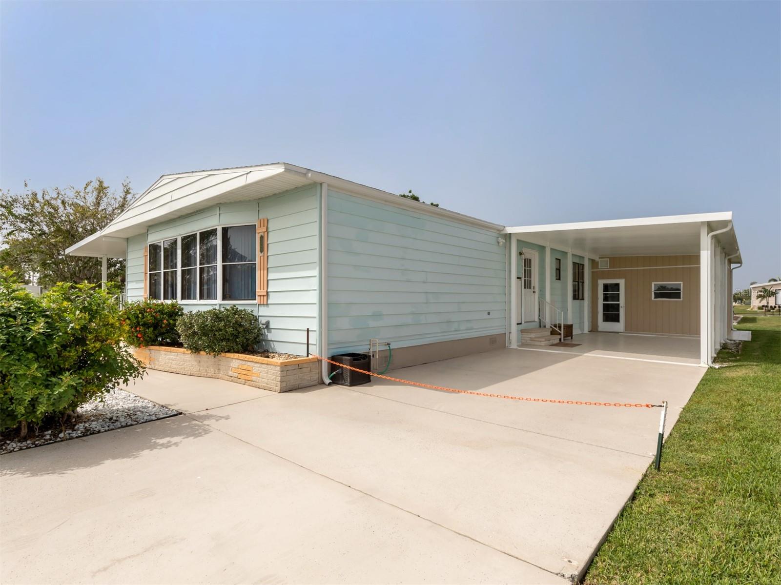 628 LA JOLLA CIR, NORTH PORT, FL — photo 5