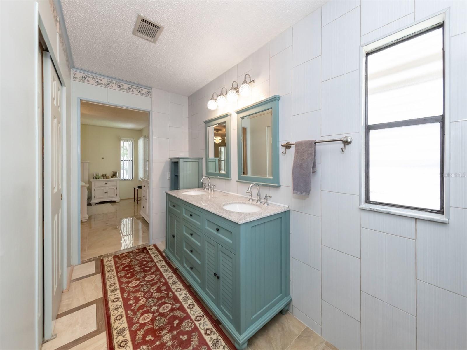628 LA JOLLA CIR, NORTH PORT, FL — photo 13