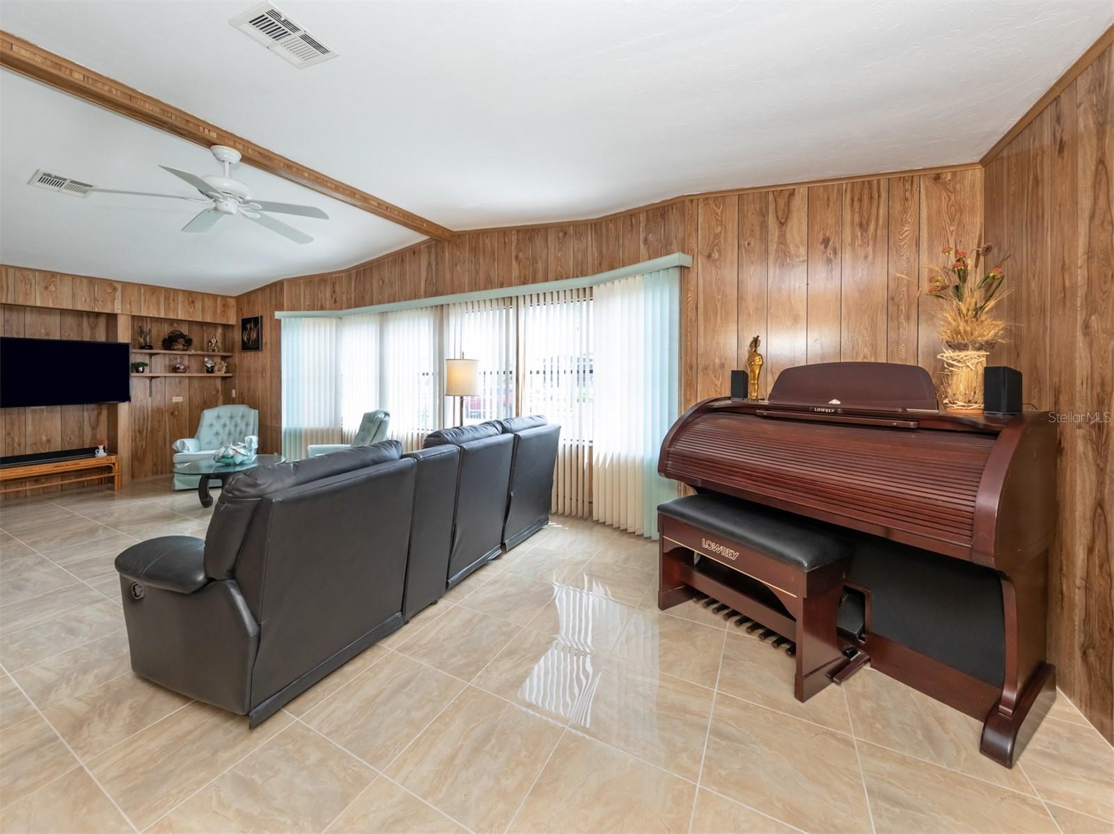 628 LA JOLLA CIR, NORTH PORT, FL — photo 19