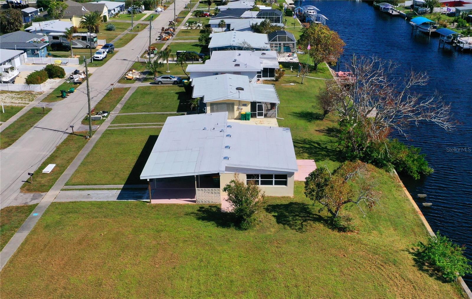 554 LINDLEY TER, PORT CHARLOTTE, FL — photo 42
