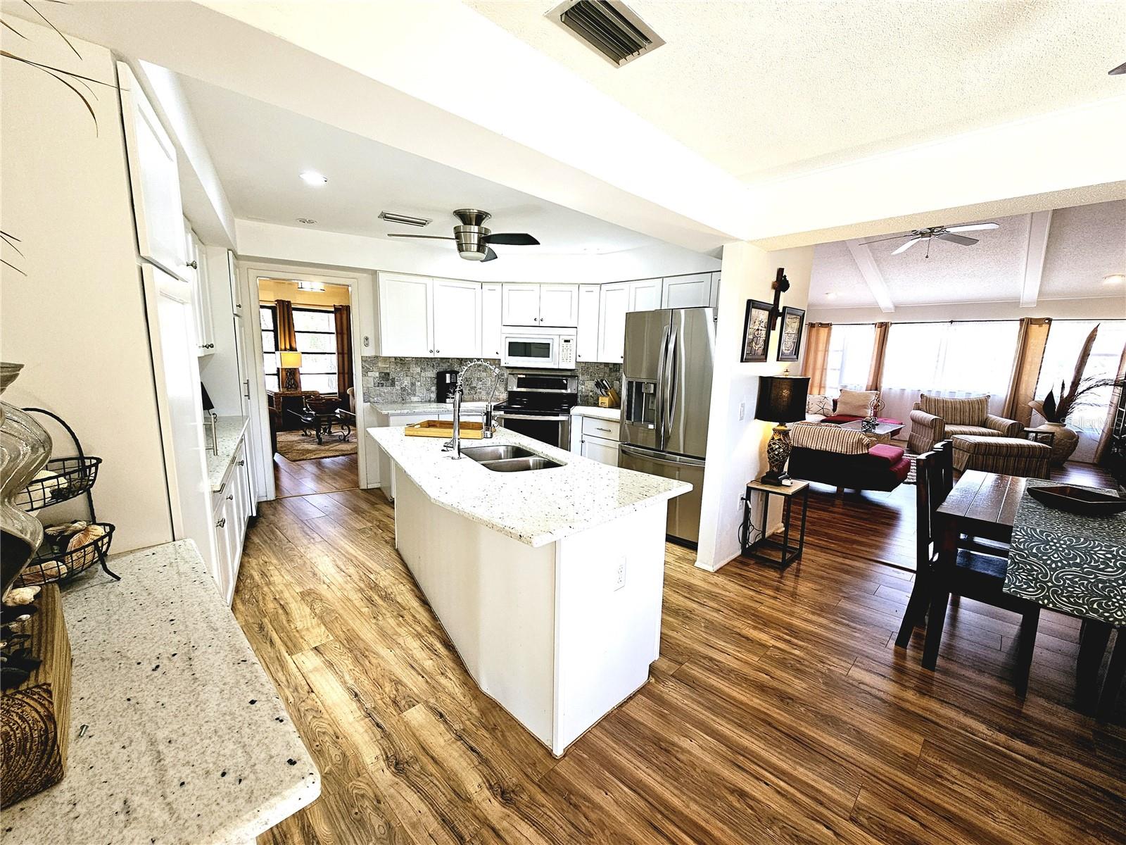 2411 BELLE RD, ENGLEWOOD, FL — photo 9