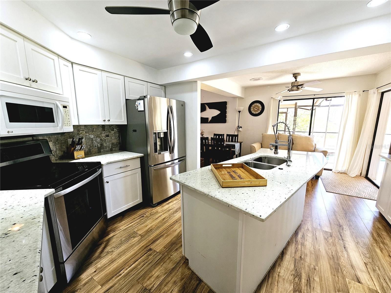 2411 BELLE RD, ENGLEWOOD, FL — photo 10