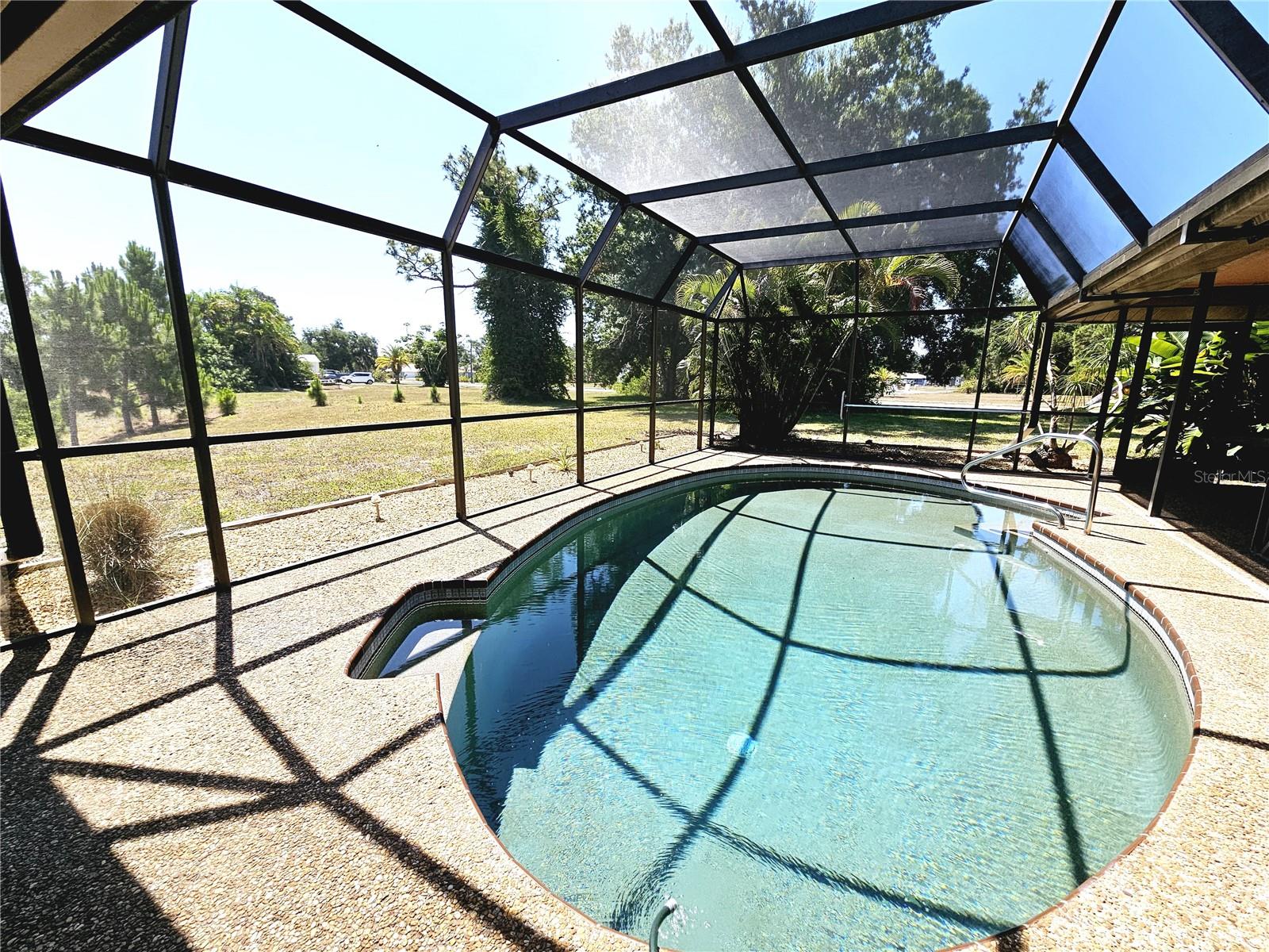 2411 BELLE RD, ENGLEWOOD, FL — photo 30