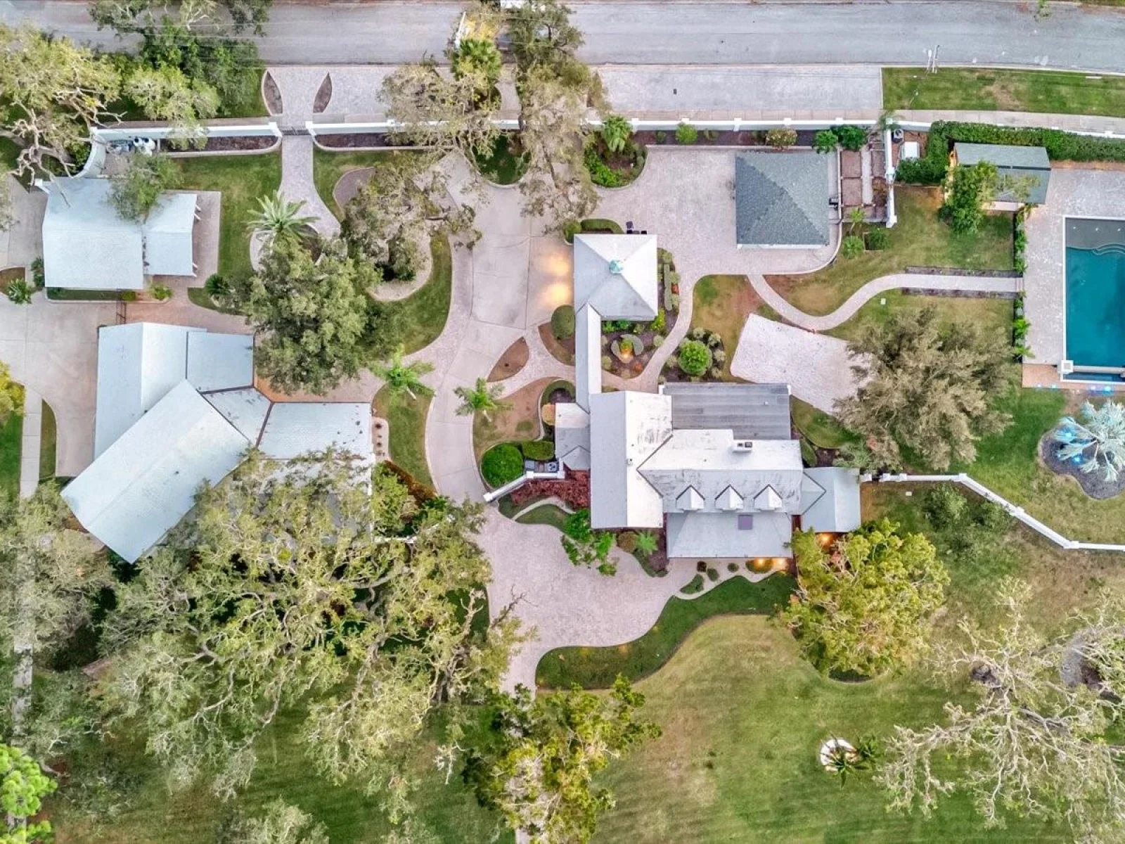 518 RIVERSIDE DR, TARPON SPRINGS, FL — photo 6