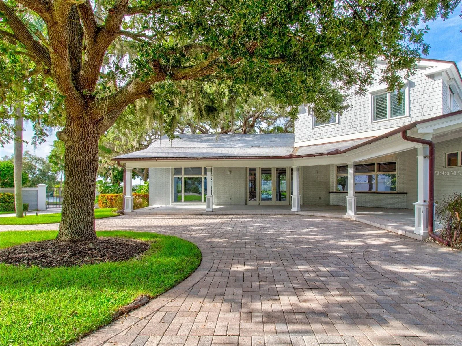 518 RIVERSIDE DR, TARPON SPRINGS, FL — photo 9