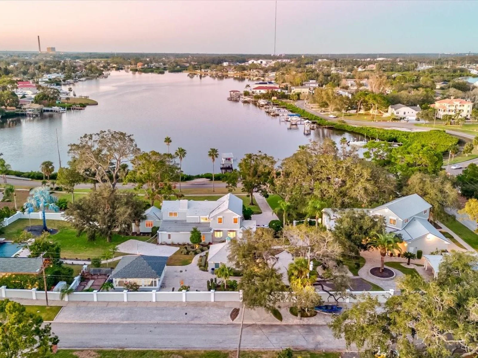 518 RIVERSIDE DR, TARPON SPRINGS, FL — photo 66