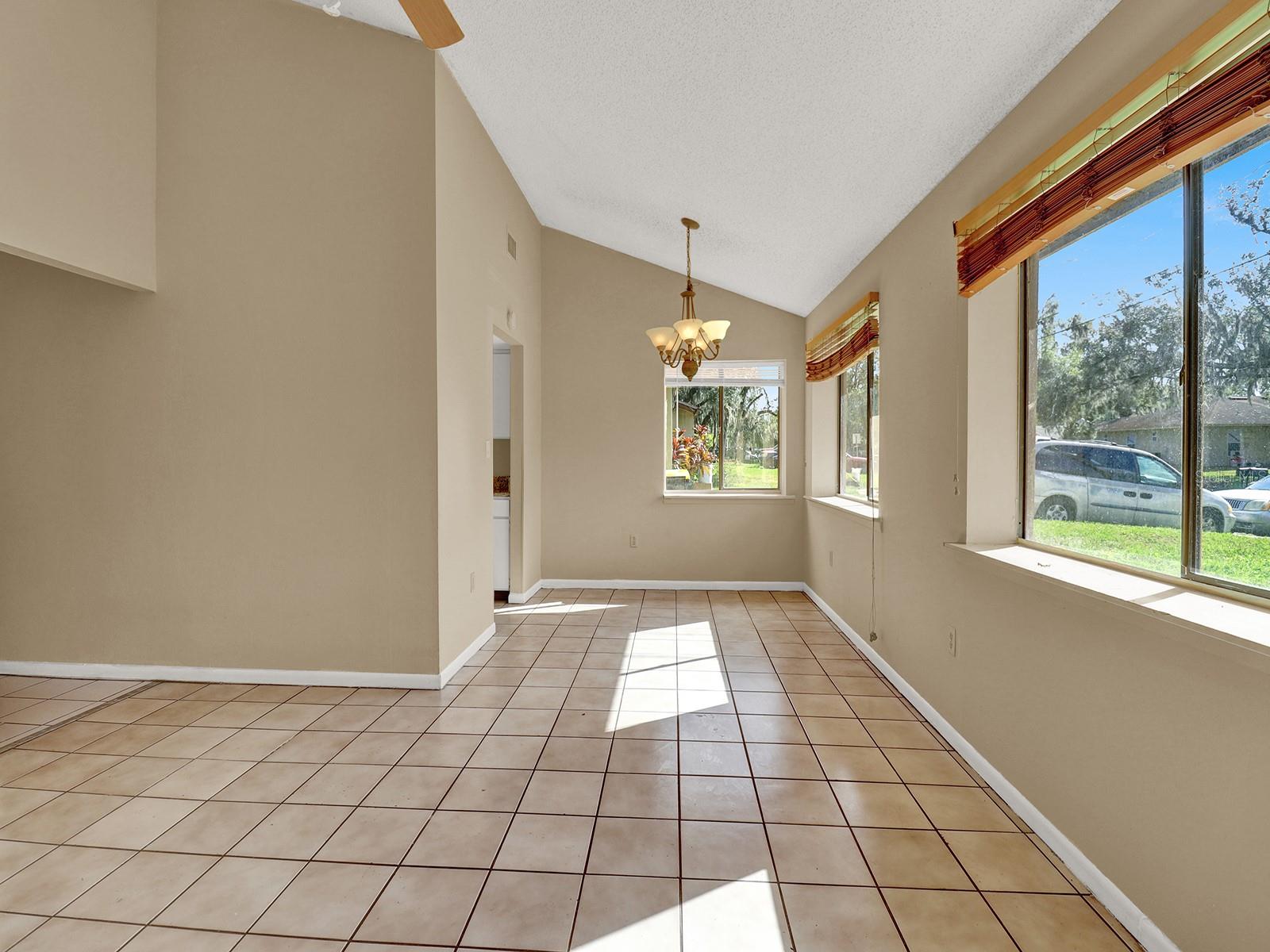 1057 OLD SOUTH DR, LAKELAND, FL — photo 15