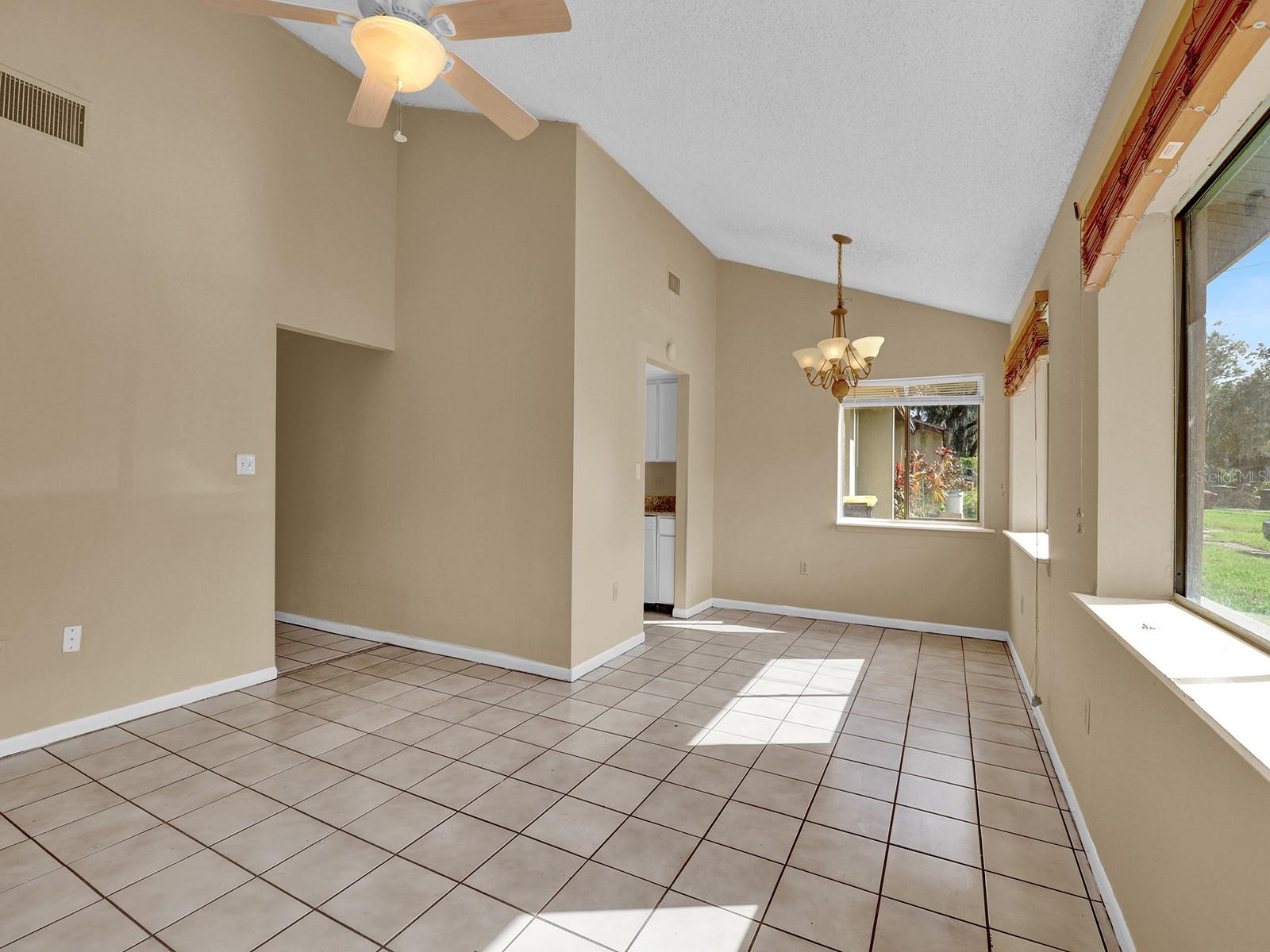 1057 OLD SOUTH DR, LAKELAND, FL — photo 17