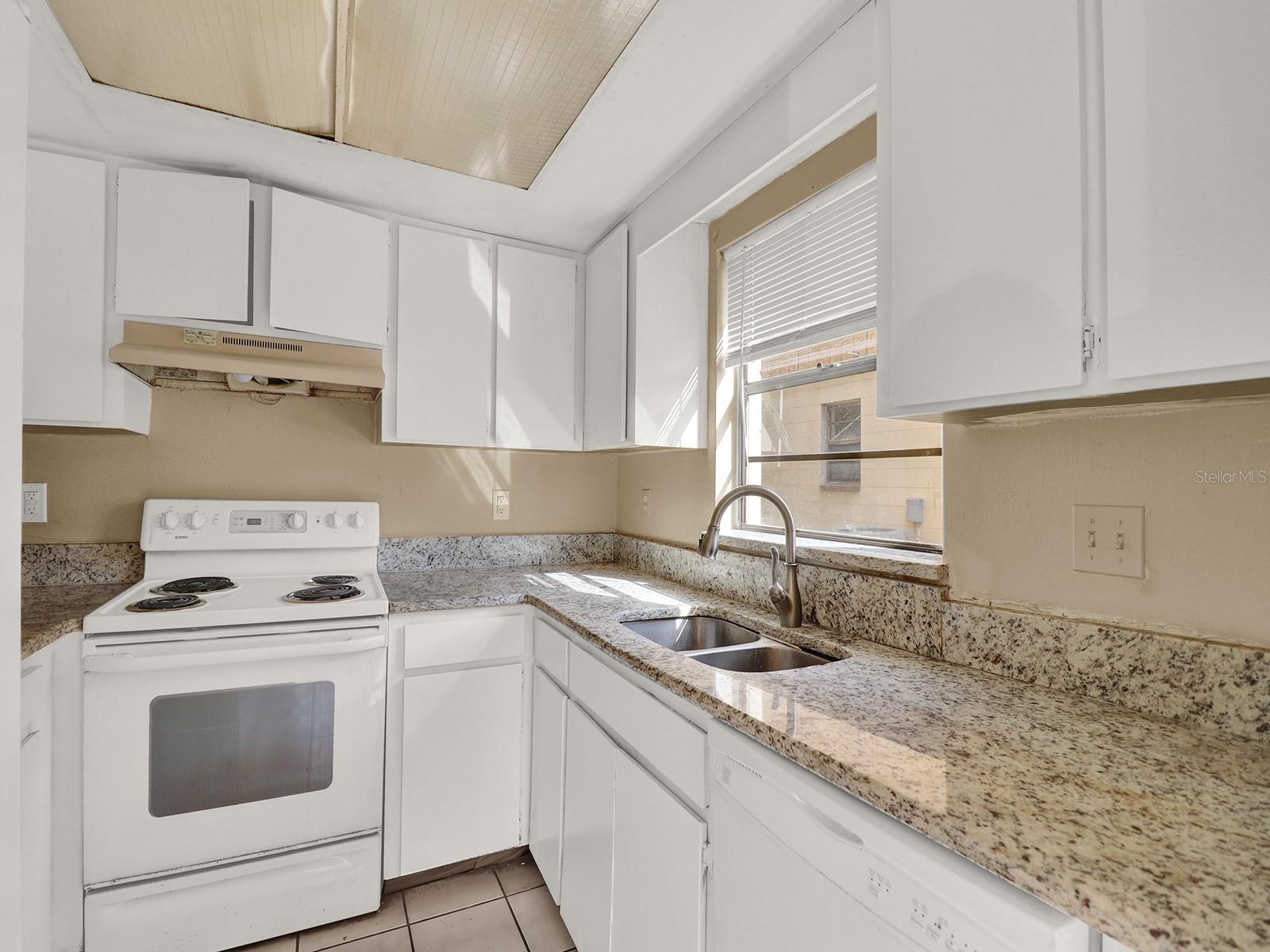1057 OLD SOUTH DR, LAKELAND, FL — photo 20