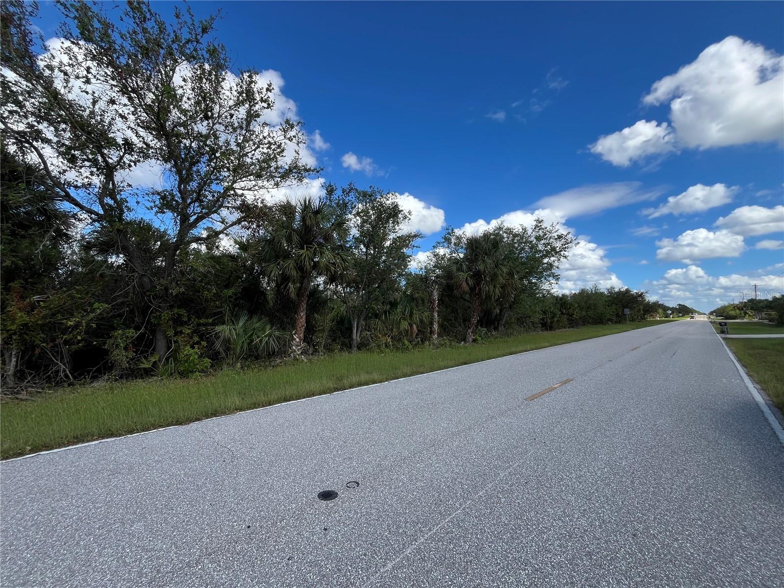 17174 EDGEWATER DR, PORT CHARLOTTE, FL — photo 3