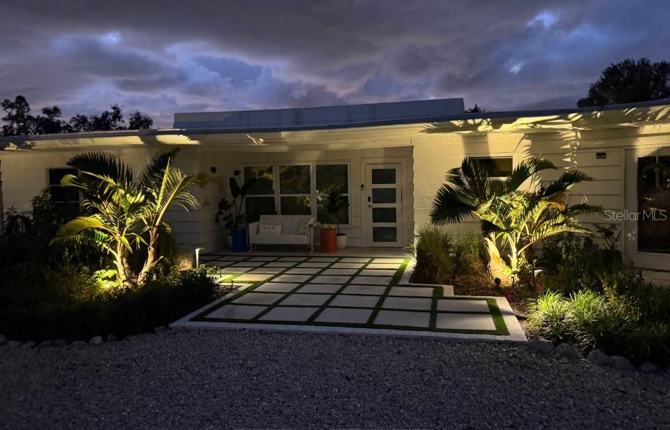 6304 BEECHWOOD AVE, SARASOTA, FL