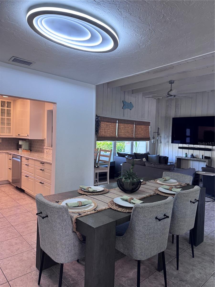 6304 BEECHWOOD AVE, SARASOTA, FL — photo 15