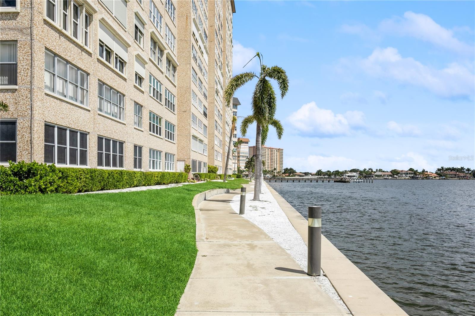 5200 BRITTANY DR S #1708, ST PETERSBURG, FL — photo 33