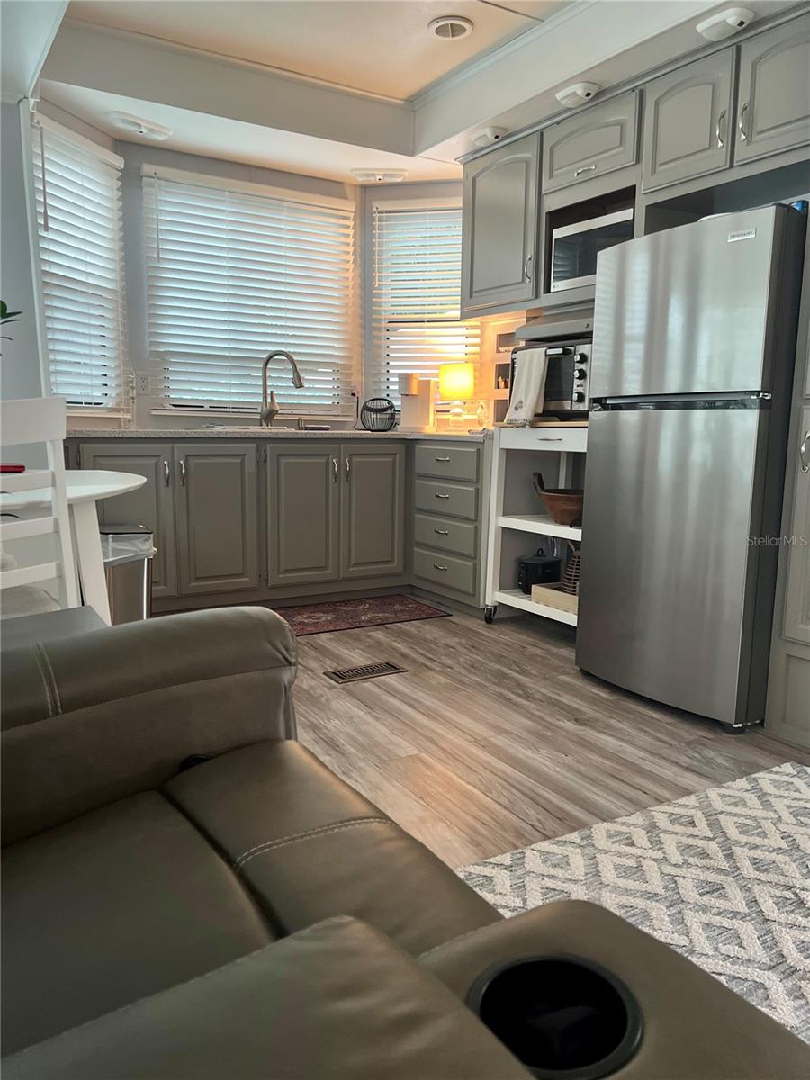 3097 NE 102ND AVENUE RD, SILVER SPRINGS, FL — photo 11